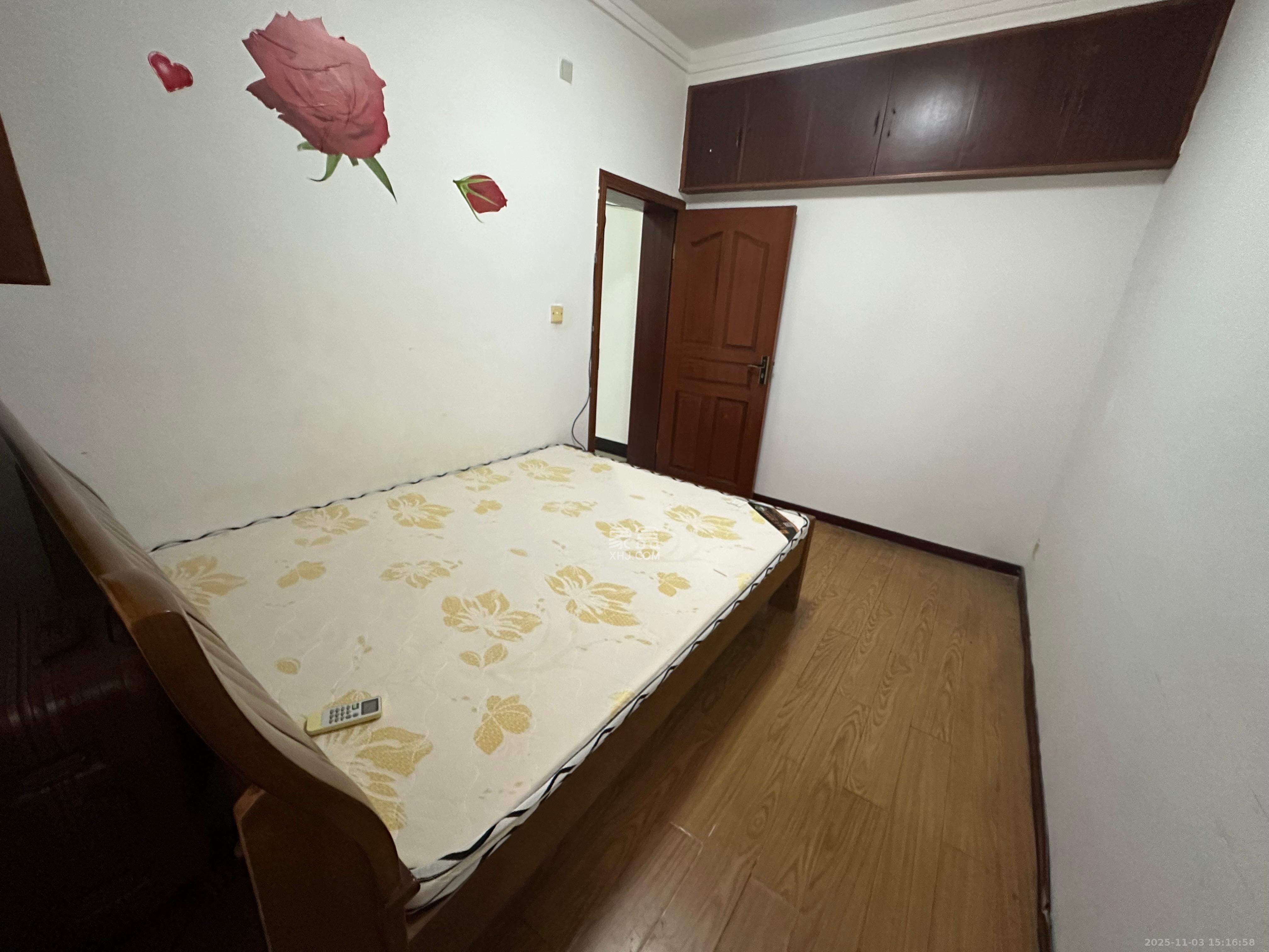 金岭小区 2室2厅1卫 1600.0元/月 金岭小区 2室2厅1卫 1600.0元/月室内图