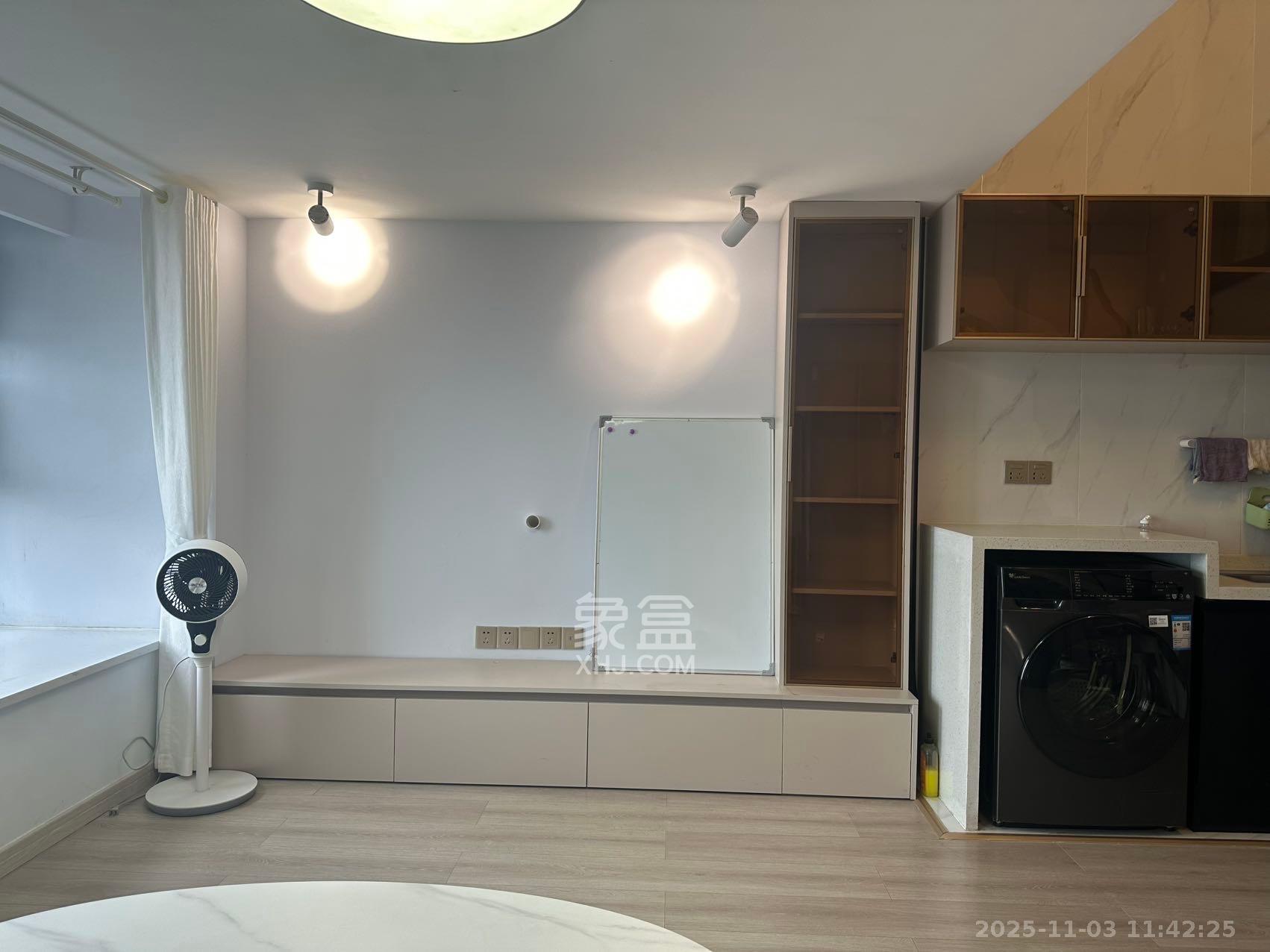 湘一书香里  2室2厅1卫    2500.0元/月室内图