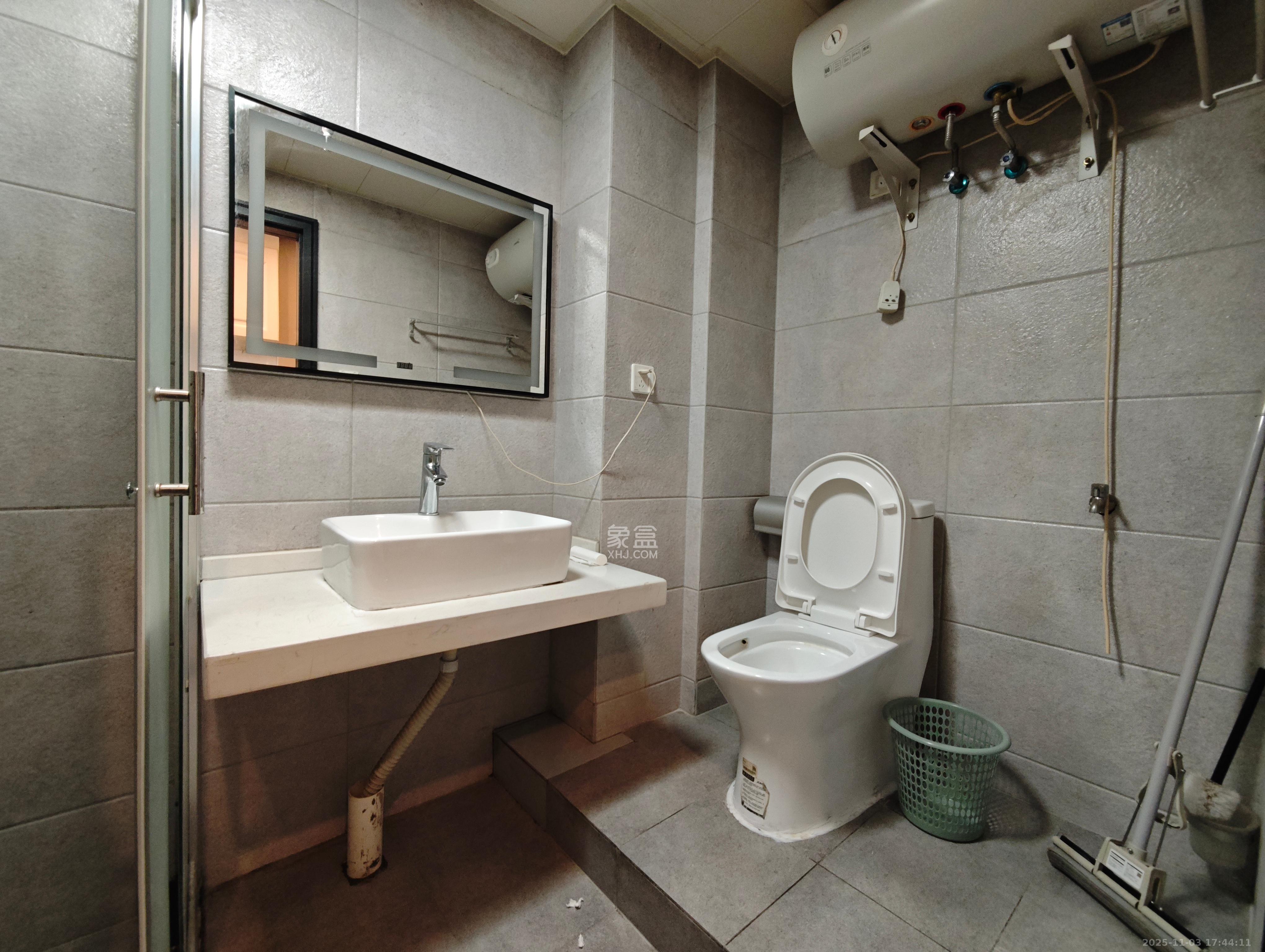 芙蓉万国城MOMA（卓越汇富苑）  1室0厅0卫    1300.0元/月室内图