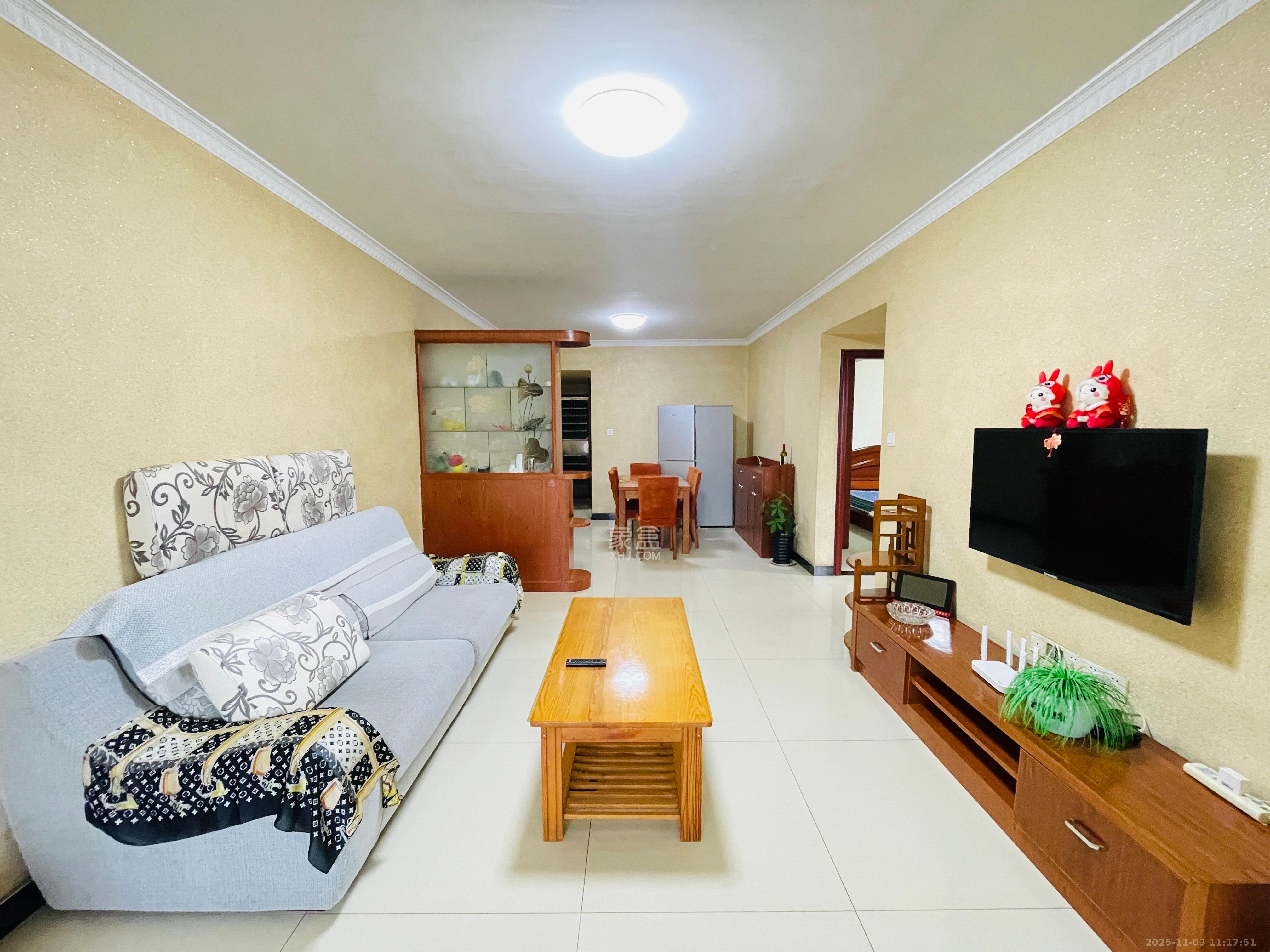 上峰苑（兰亭玥岛）  2室2厅1卫    2000.0元/月室内图