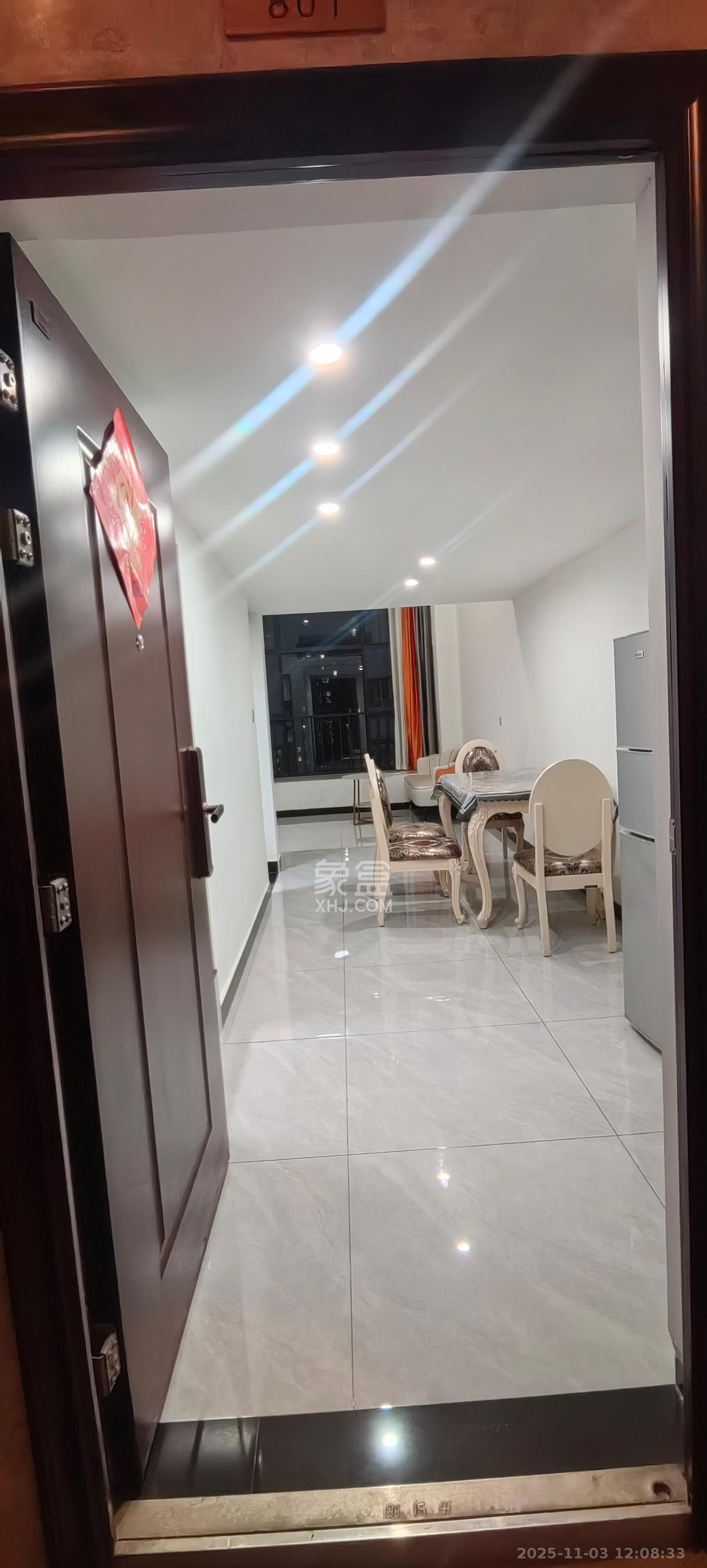 新城悦隽  1室2厅1卫    1500.0元/月室内图