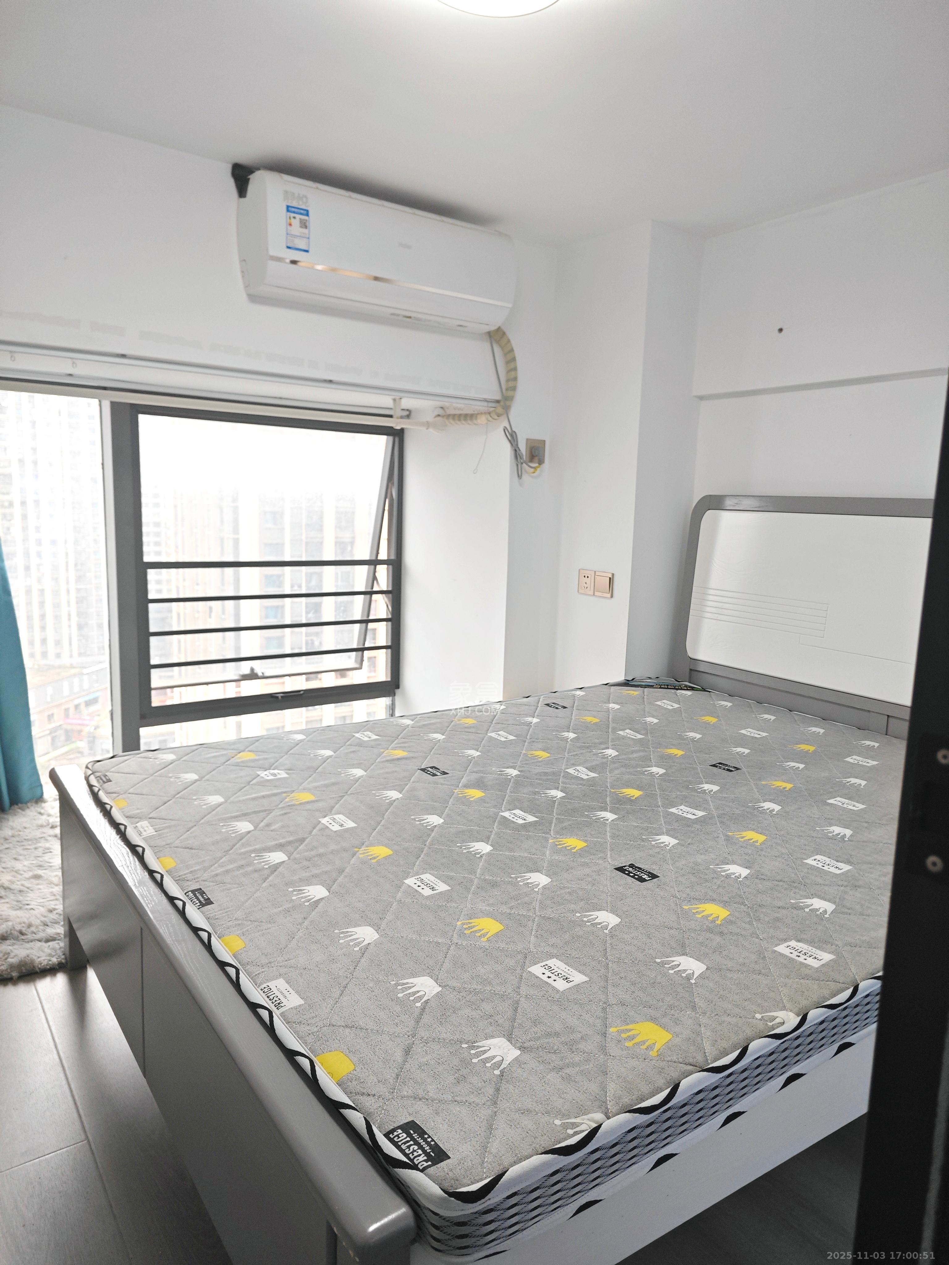 龙湖铂金岛 2室1厅1卫 2300.0元/月 龙湖铂金岛 2室1厅1卫 2300.0元/月室内图