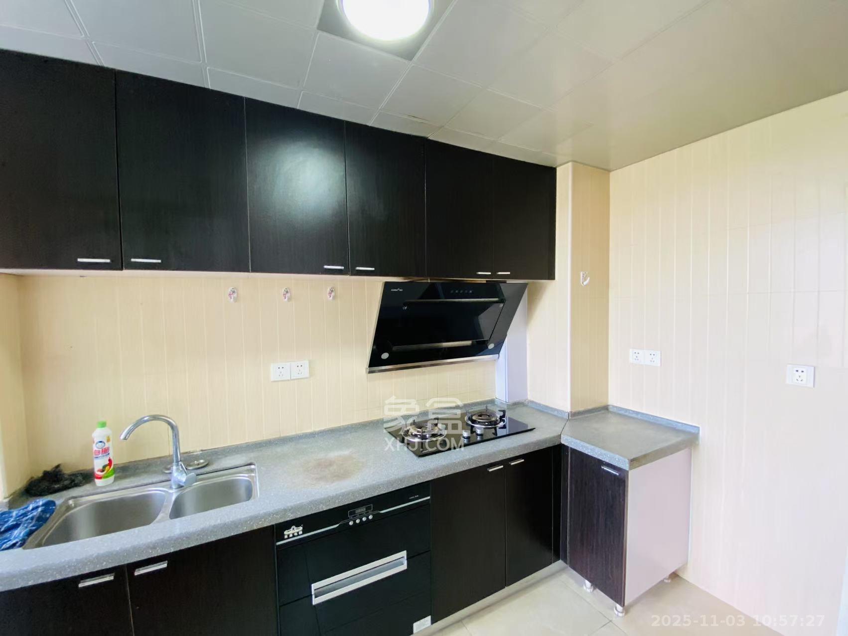 金碧文华  2室1厅1卫    2000.0元/月 金碧文华  2室1厅1卫    2000.0元/月室内图