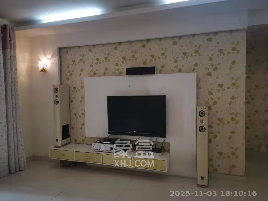 申奥美域  3室2厅2卫    2400.0元/月室内图