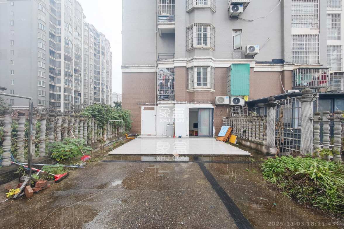 泰禹家园(彩云之翼家园一期、二期、三期) 1室1厅1卫 45.8万 泰禹家园(彩云之翼家园一期、二期、三期) 1室1厅1卫 45.8万阳台