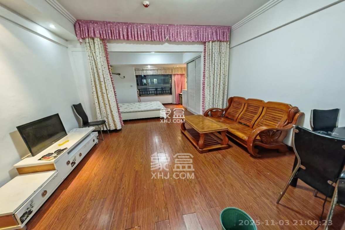 西子一间 1室1厅1卫 1400.0元/月 西子一间 1室1厅1卫 1400.0元/月室内图