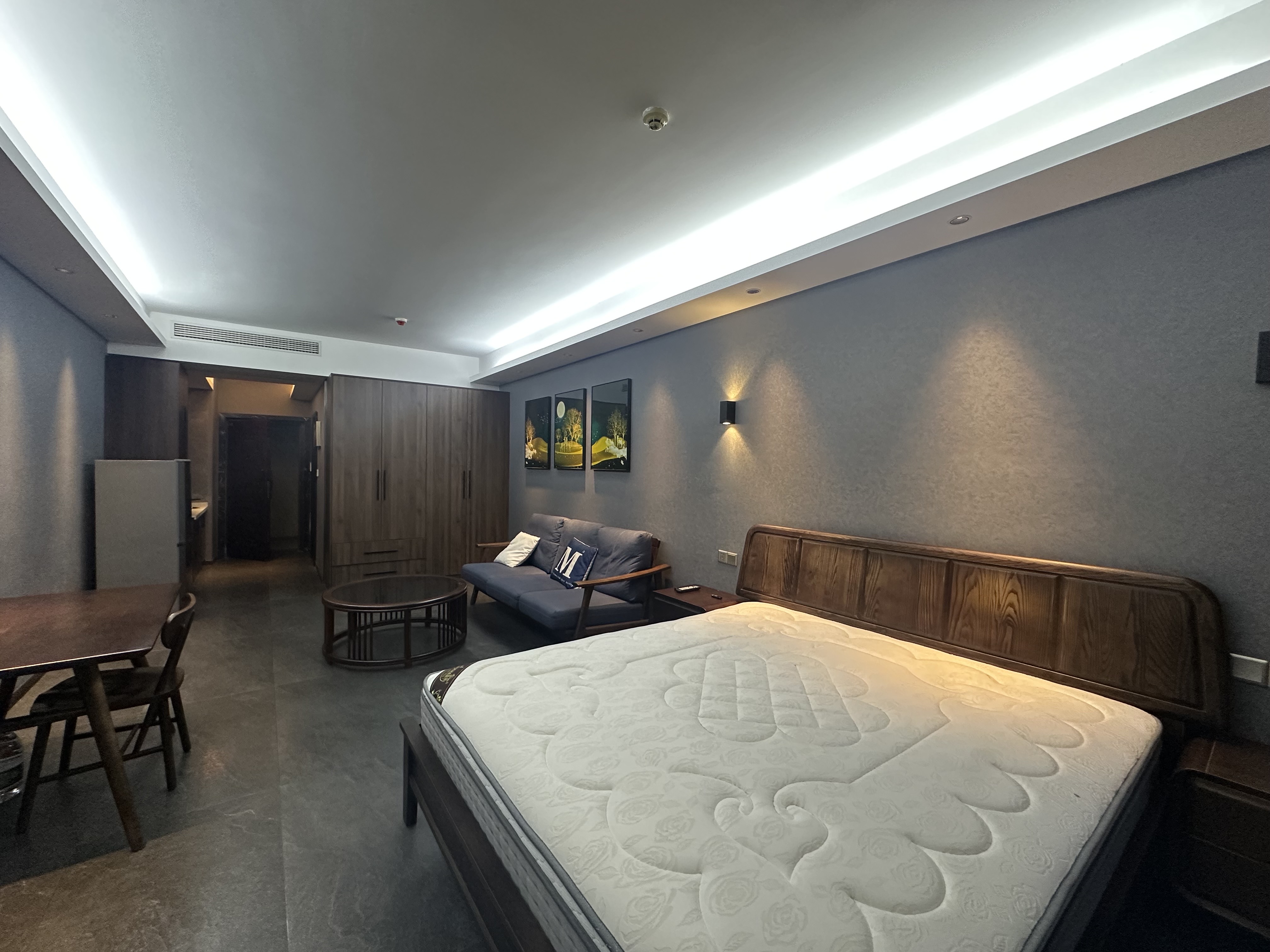 江岸公馆  1室0厅0卫    1700.0元/月室内图