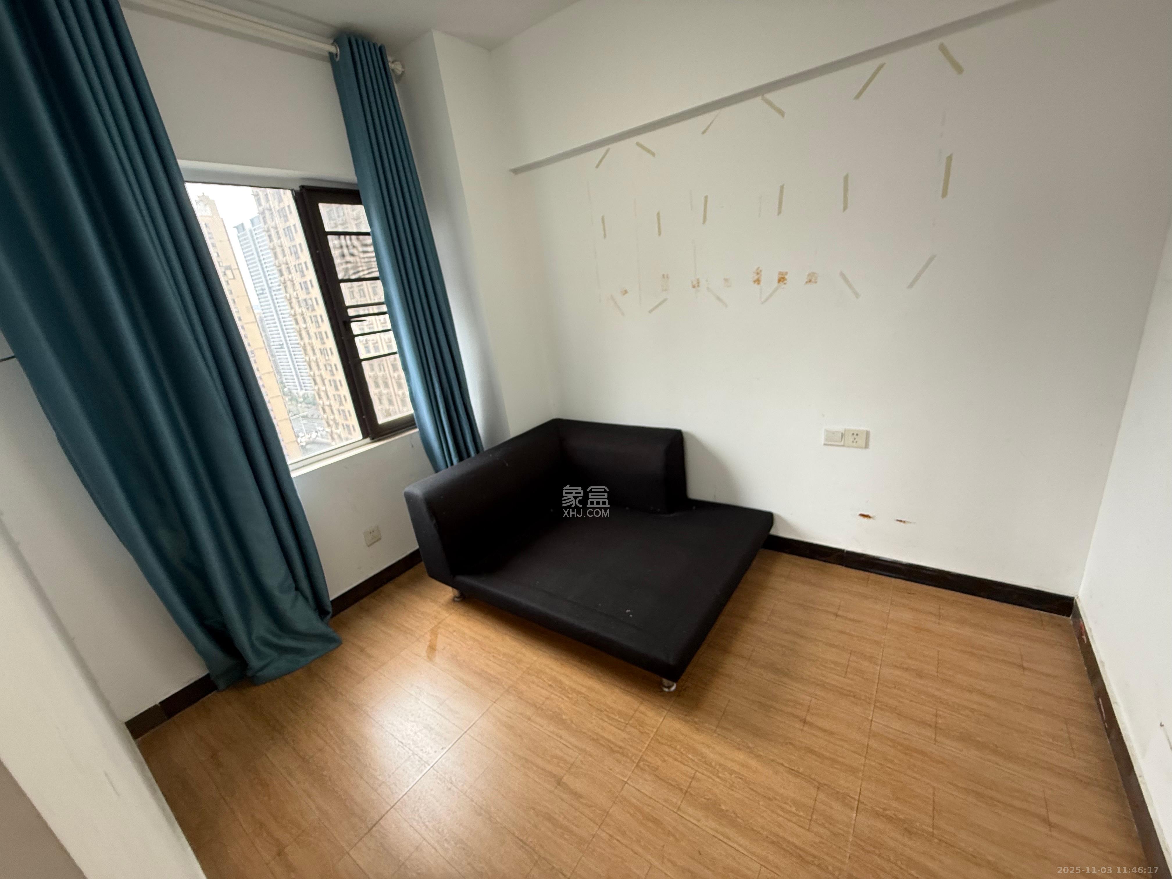 钰龙天下二期(钰龙佳园) 1室2厅1卫 1650.0元/月 钰龙天下二期(钰龙佳园) 1室2厅1卫 1650.0元/月室内图