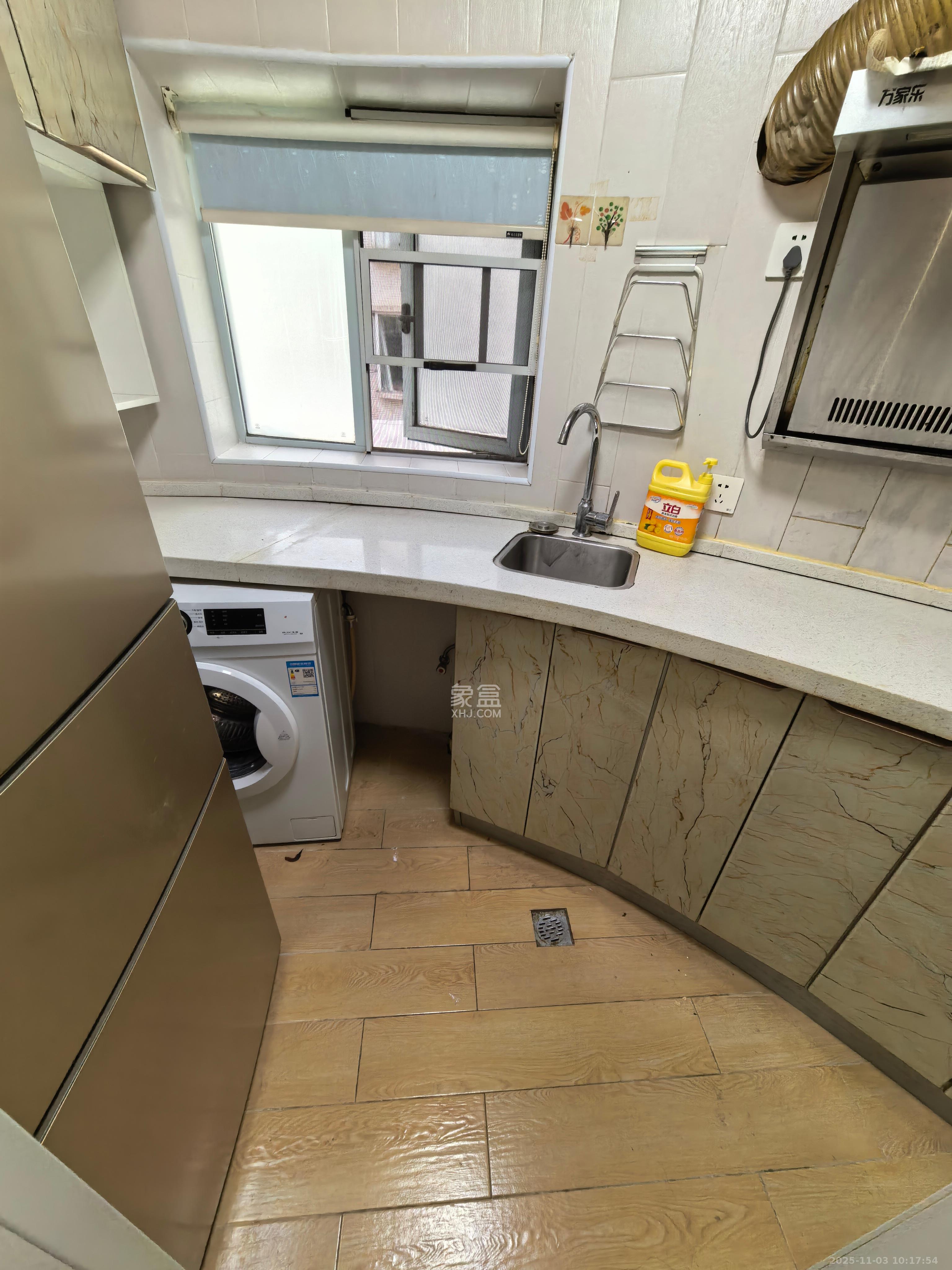 左岸春天 1室1厅1卫 1000.0元/月 左岸春天 1室1厅1卫 1000.0元/月室内图