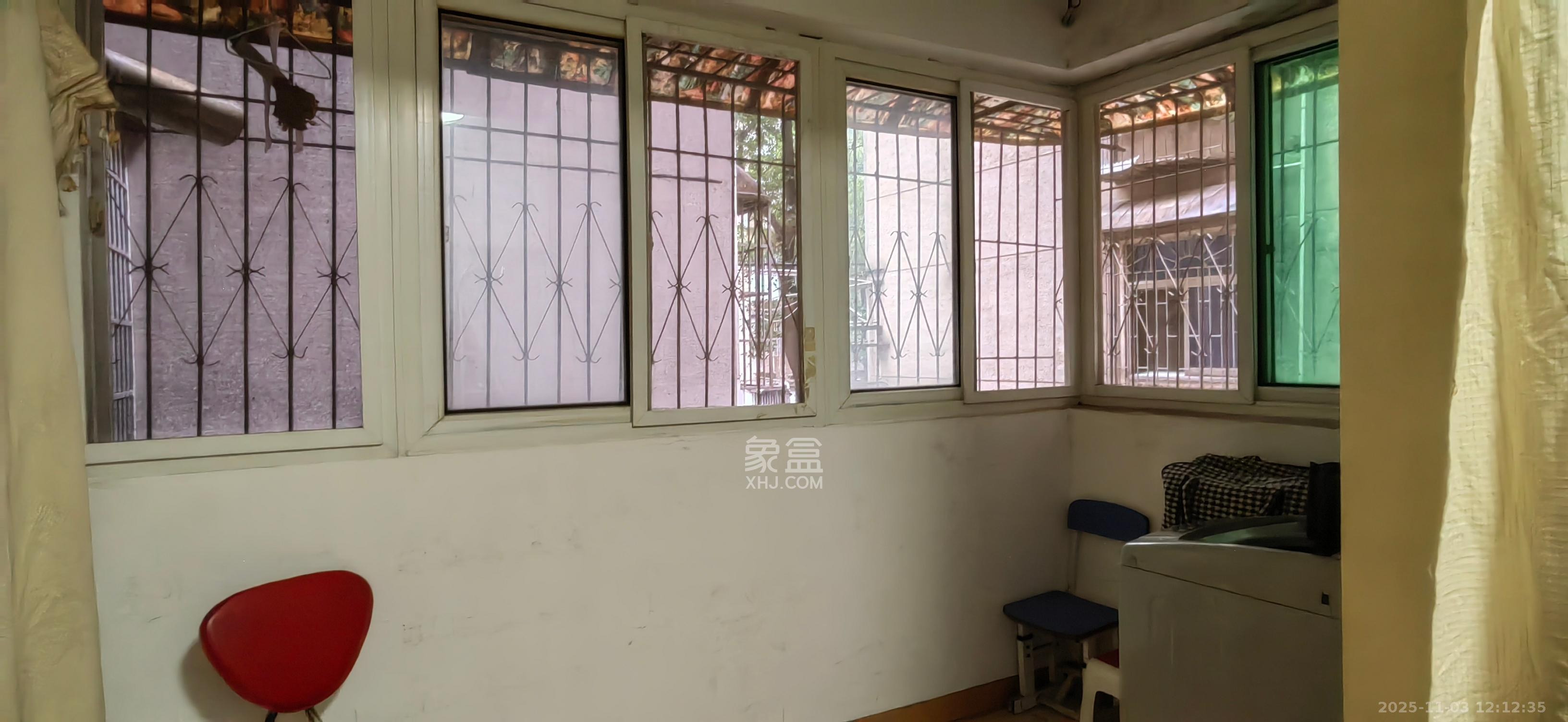 湘运新村  2室2厅1卫    1600.0元/月室内图