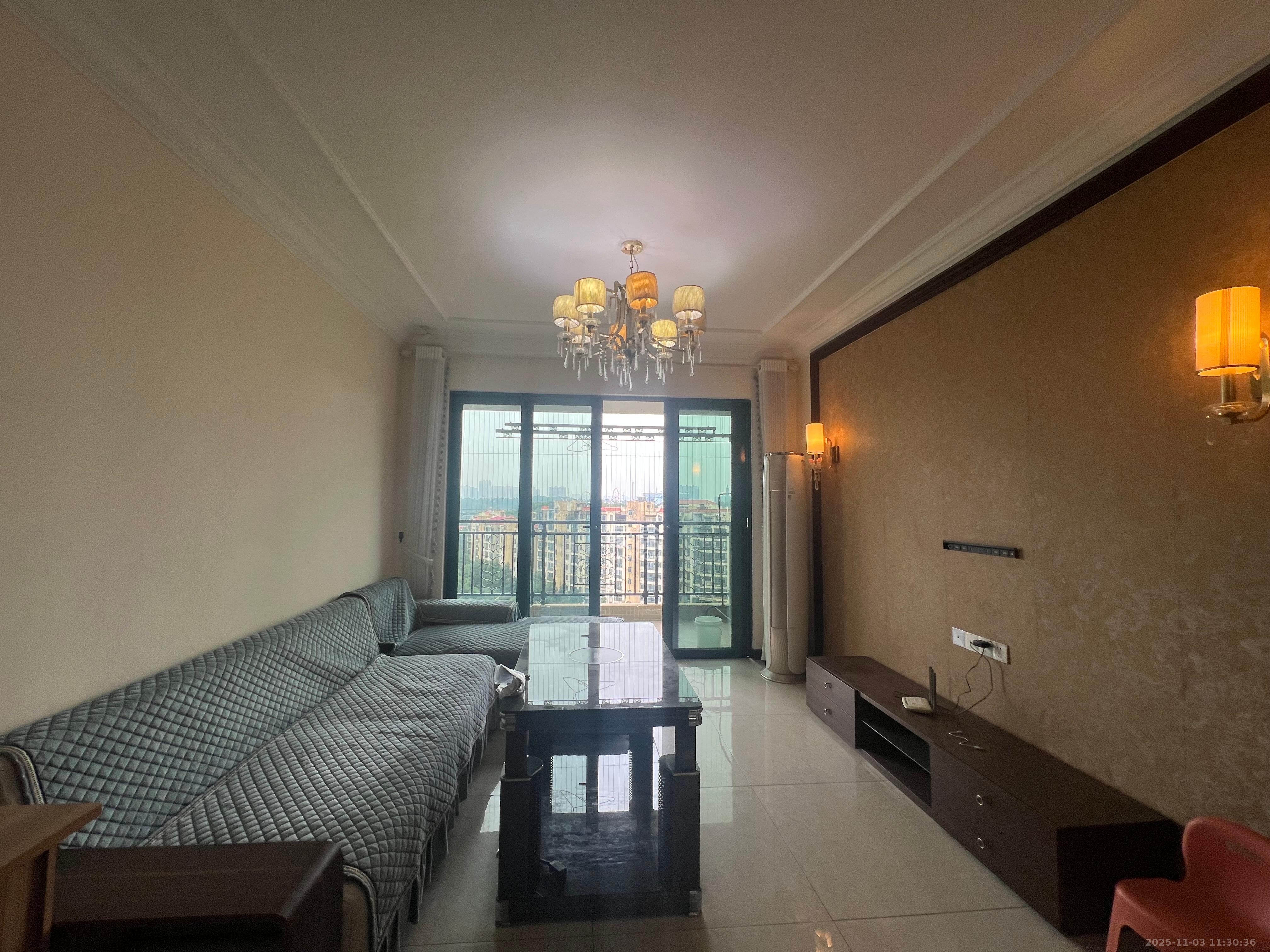 恒大雅苑 2室2厅1卫 2100.0元/月 恒大雅苑 2室2厅1卫 2100.0元/月室内图