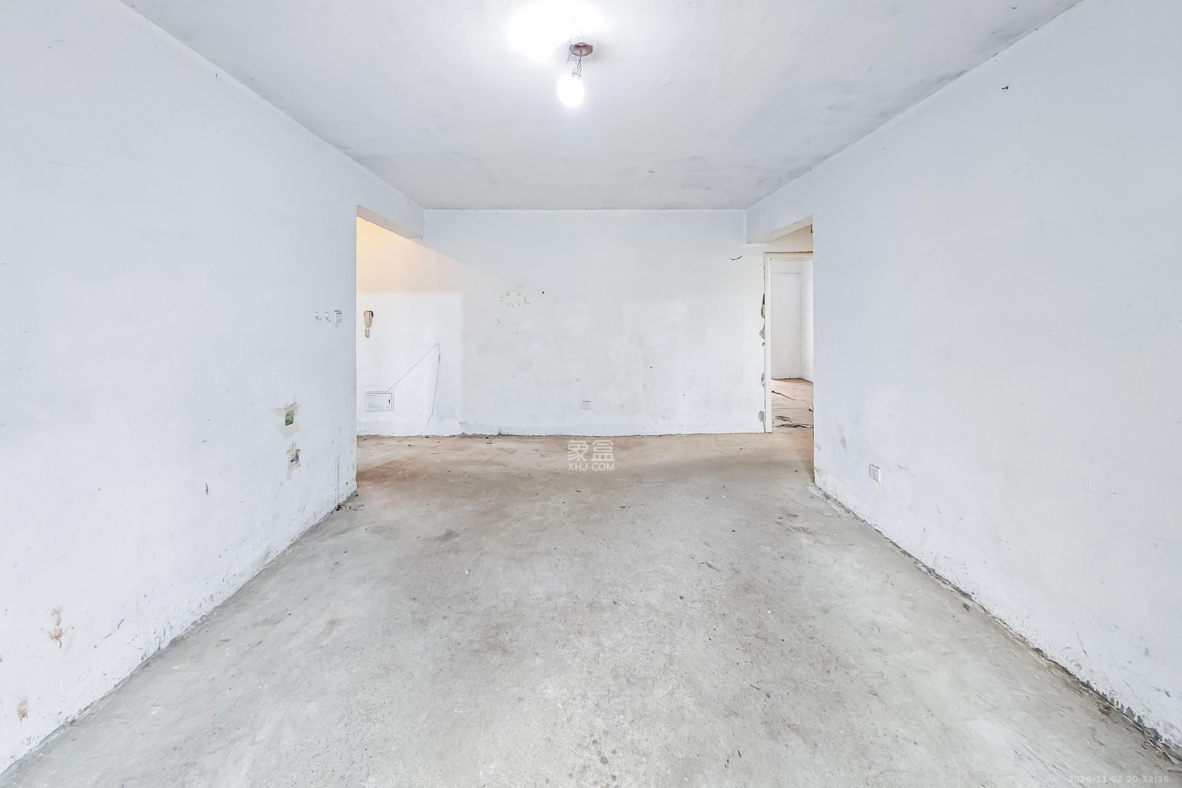 天凯东苑  2室2厅1卫    45.0万