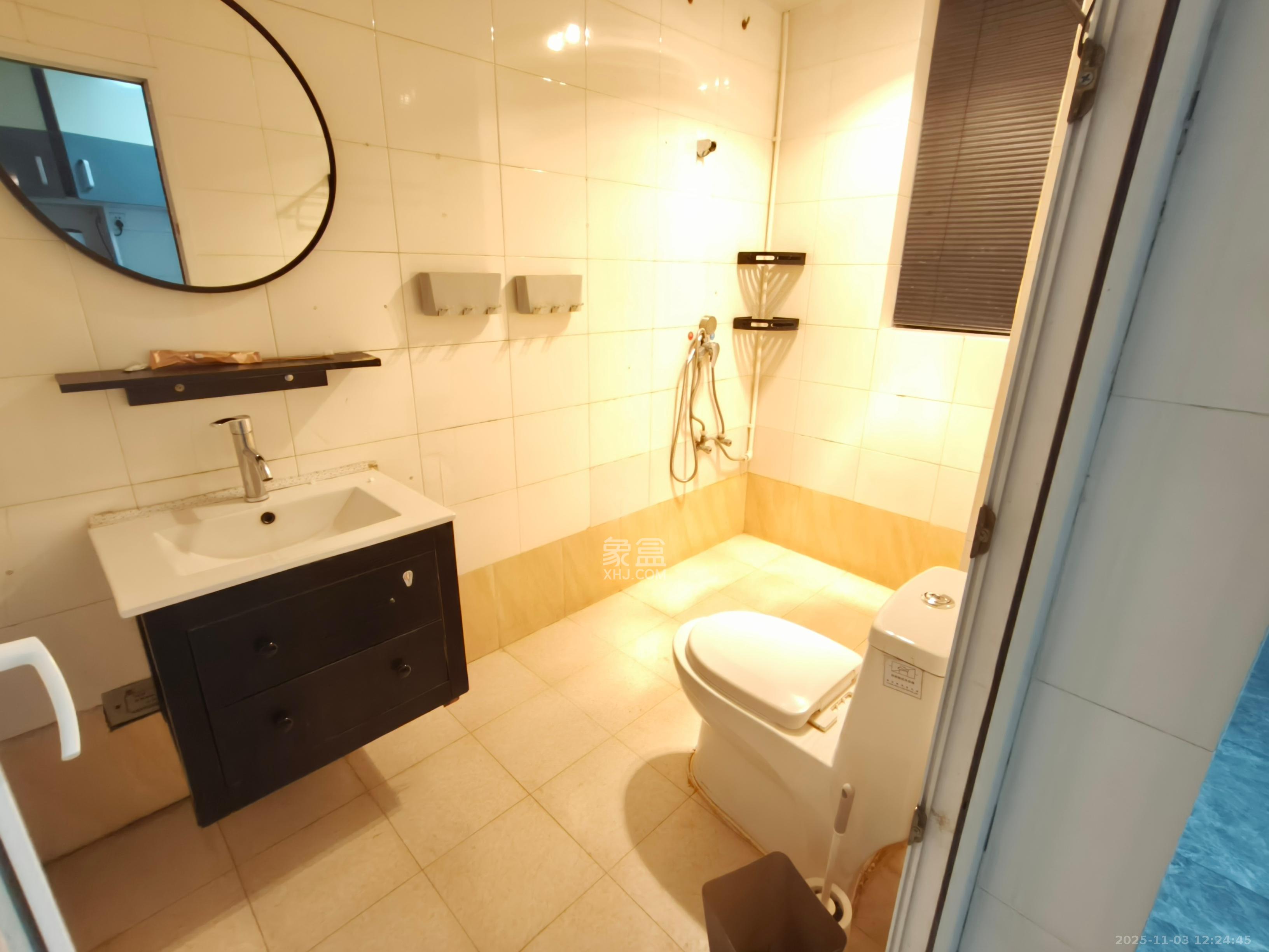 中天广场  2室1厅1卫    2800.0元/月室内图