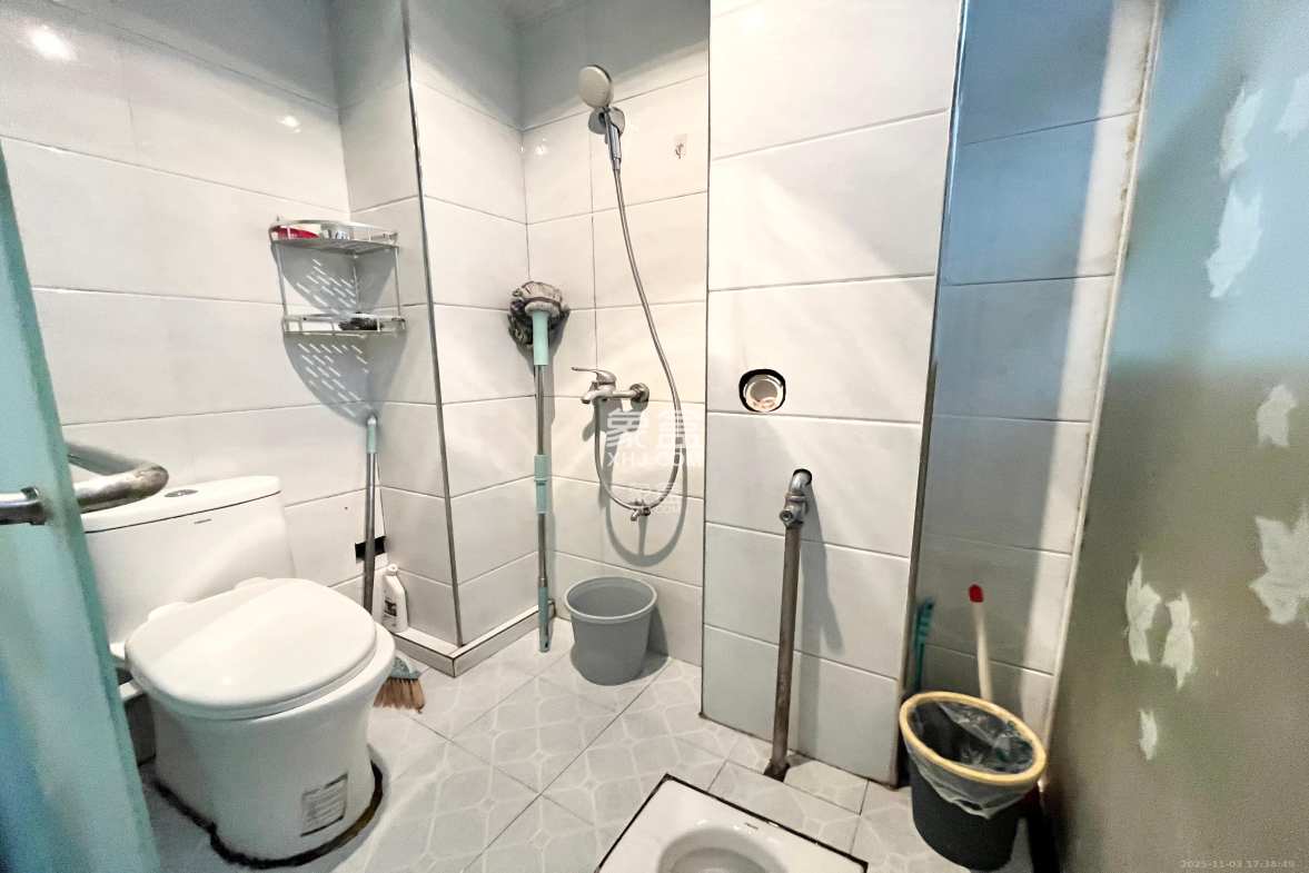 保利麓谷林语I区 1室1厅1卫 1200.0元/月 保利麓谷林语I区 1室1厅1卫 1200.0元/月室内图