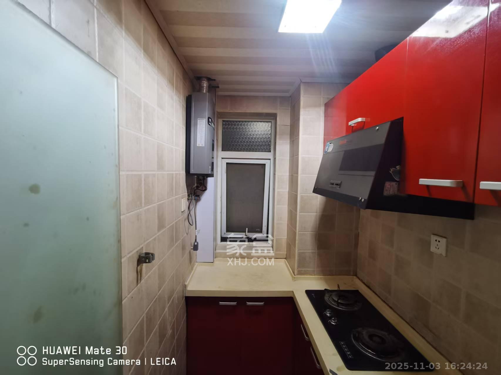 汇富中心  1室1厅1卫    1800.0元/月室内图