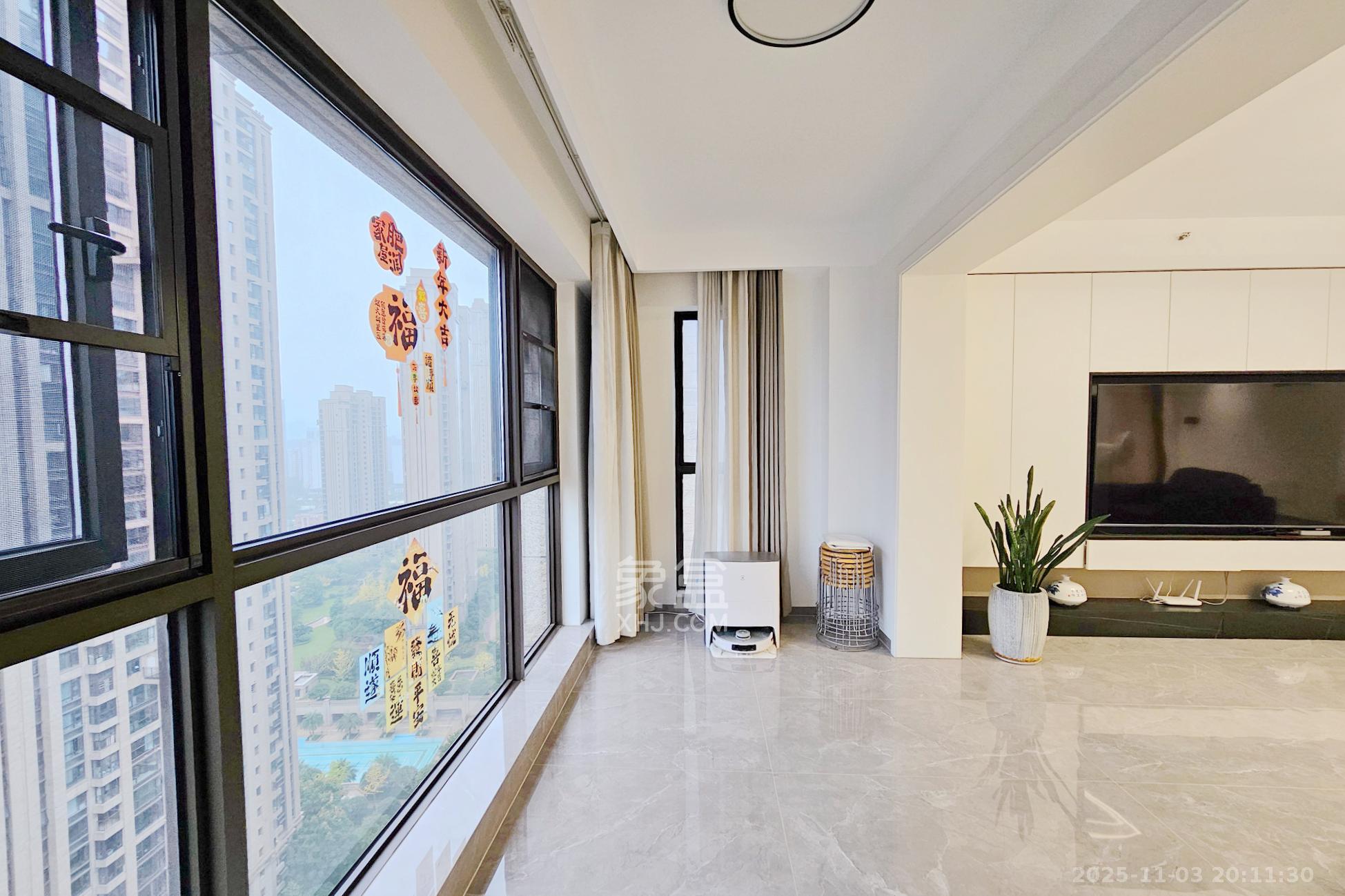 明昇壹城（明昇时代广场）二期  4室2厅3卫    350.0万阳台