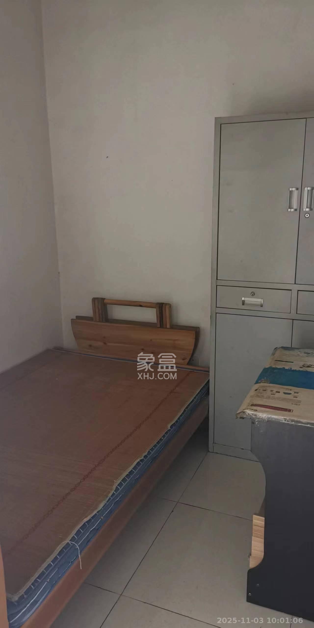 和庄  1室1厅1卫    1500.0元/月室内图