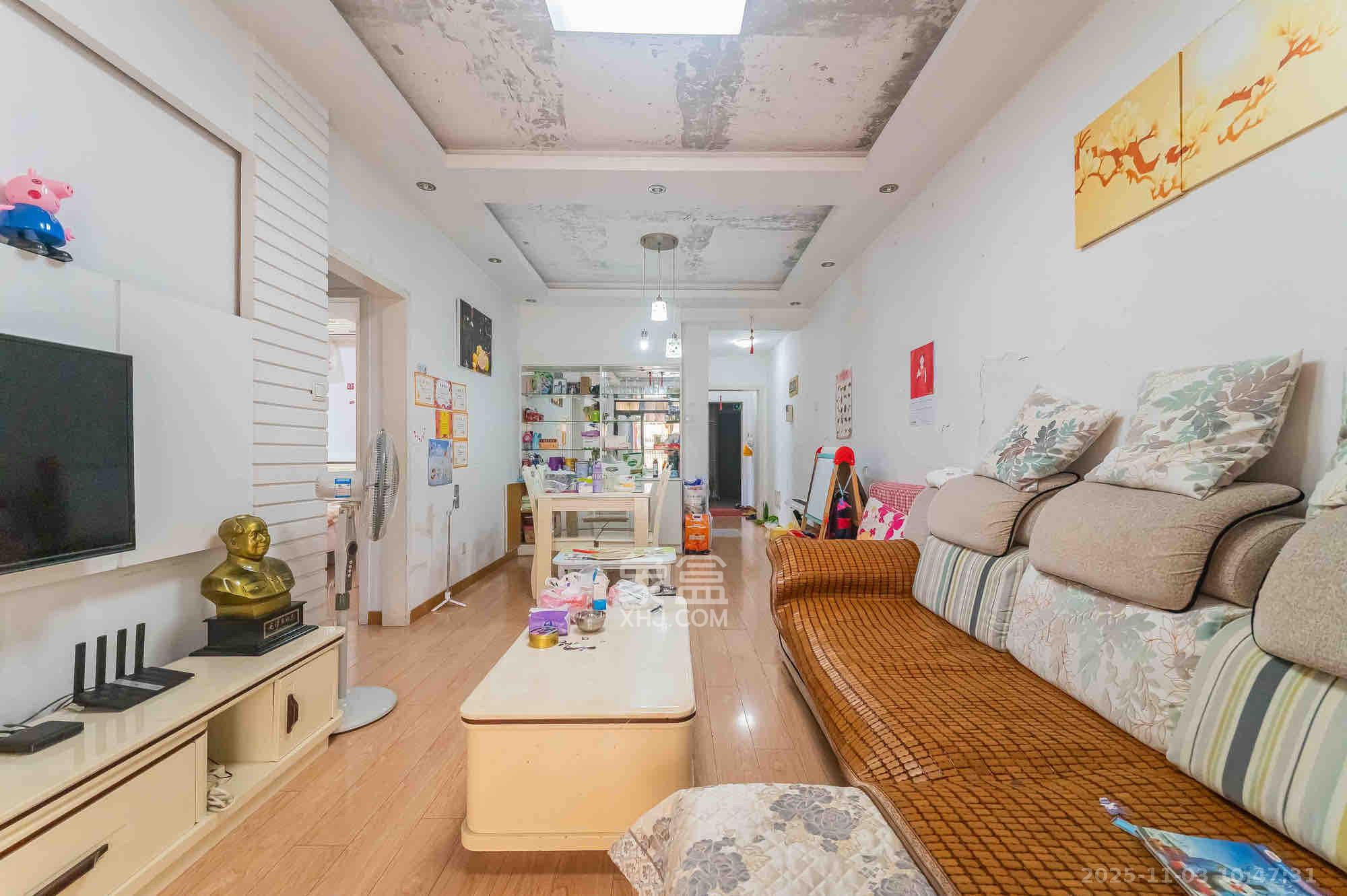 恒基凯旋门一二期  3室1厅1卫    1800.0元/月