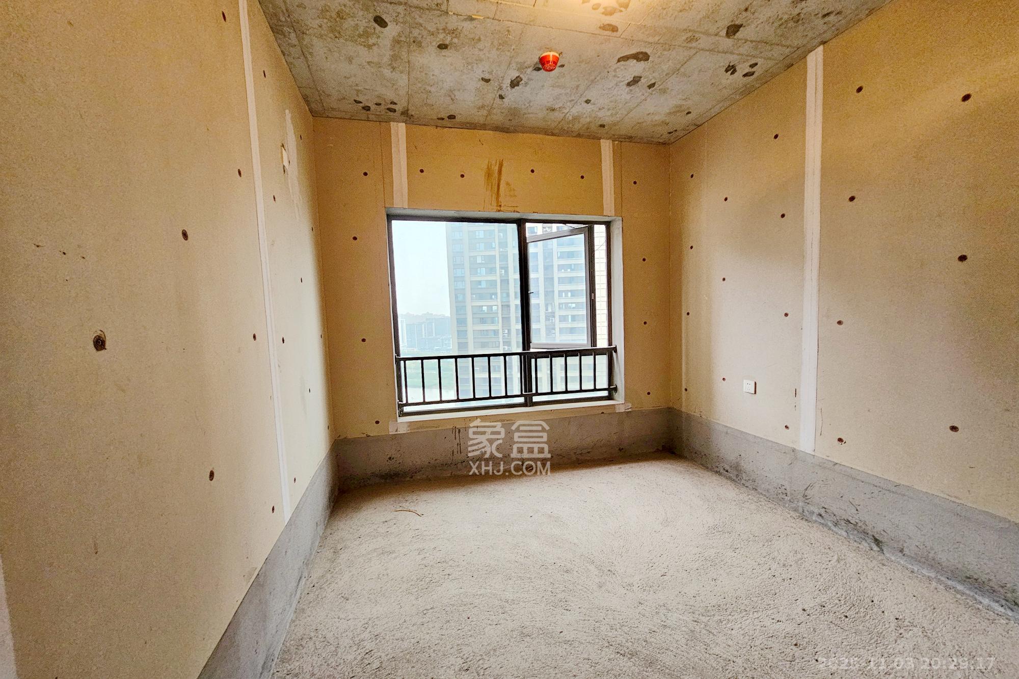 阳光城尚东湾凌云府  1室0厅0卫    105.0万卧室