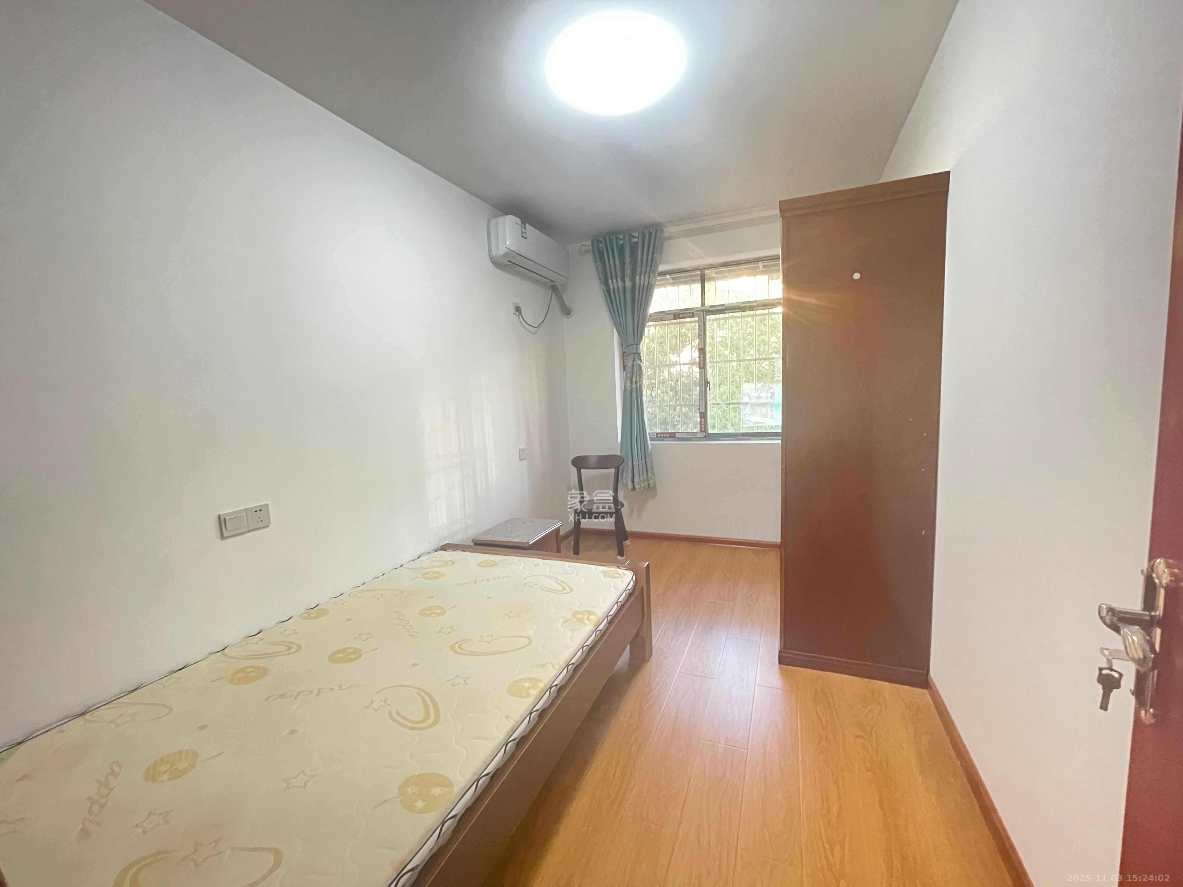 涂家冲社区（涂新小区、农商银行宿舍）  2室2厅1卫    2000.0元/月室内图