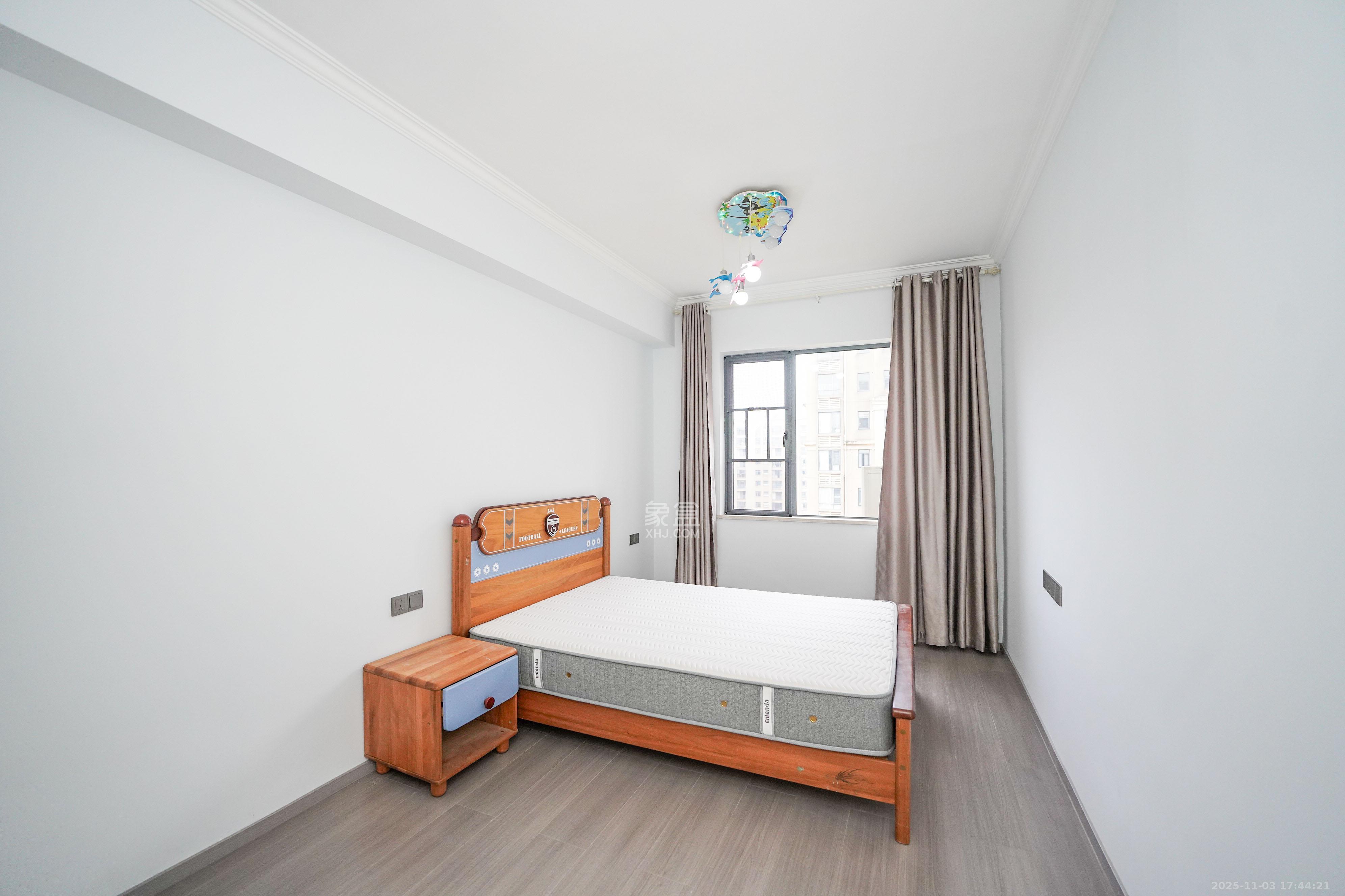 和美星城 4室2厅2卫 132.0万 和美星城 4室2厅2卫 132.0万卧室