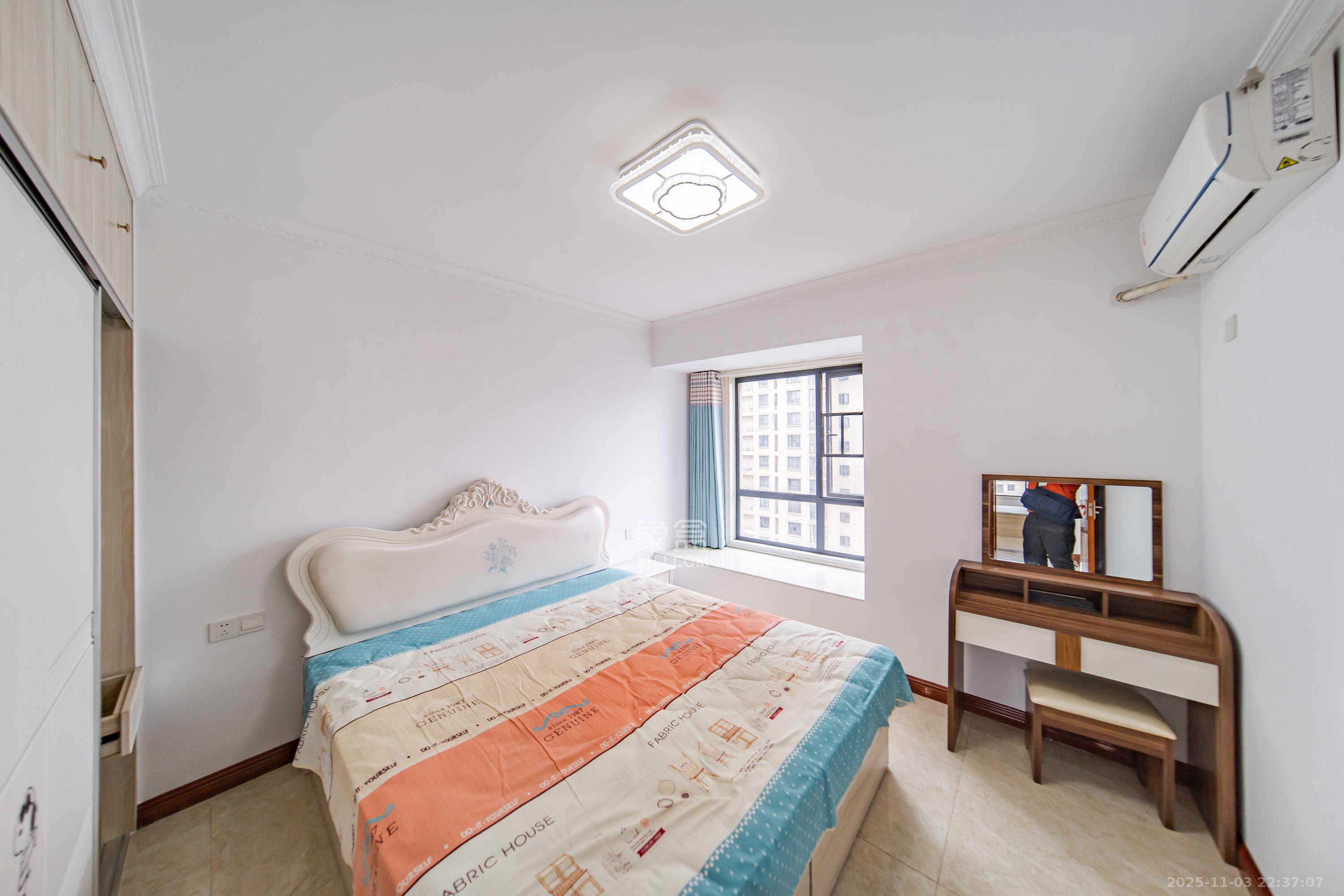 宜家湘颂(景致雅苑) 3室2厅1卫 98.0万 宜家湘颂(景致雅苑) 3室2厅1卫 98.0万卧室