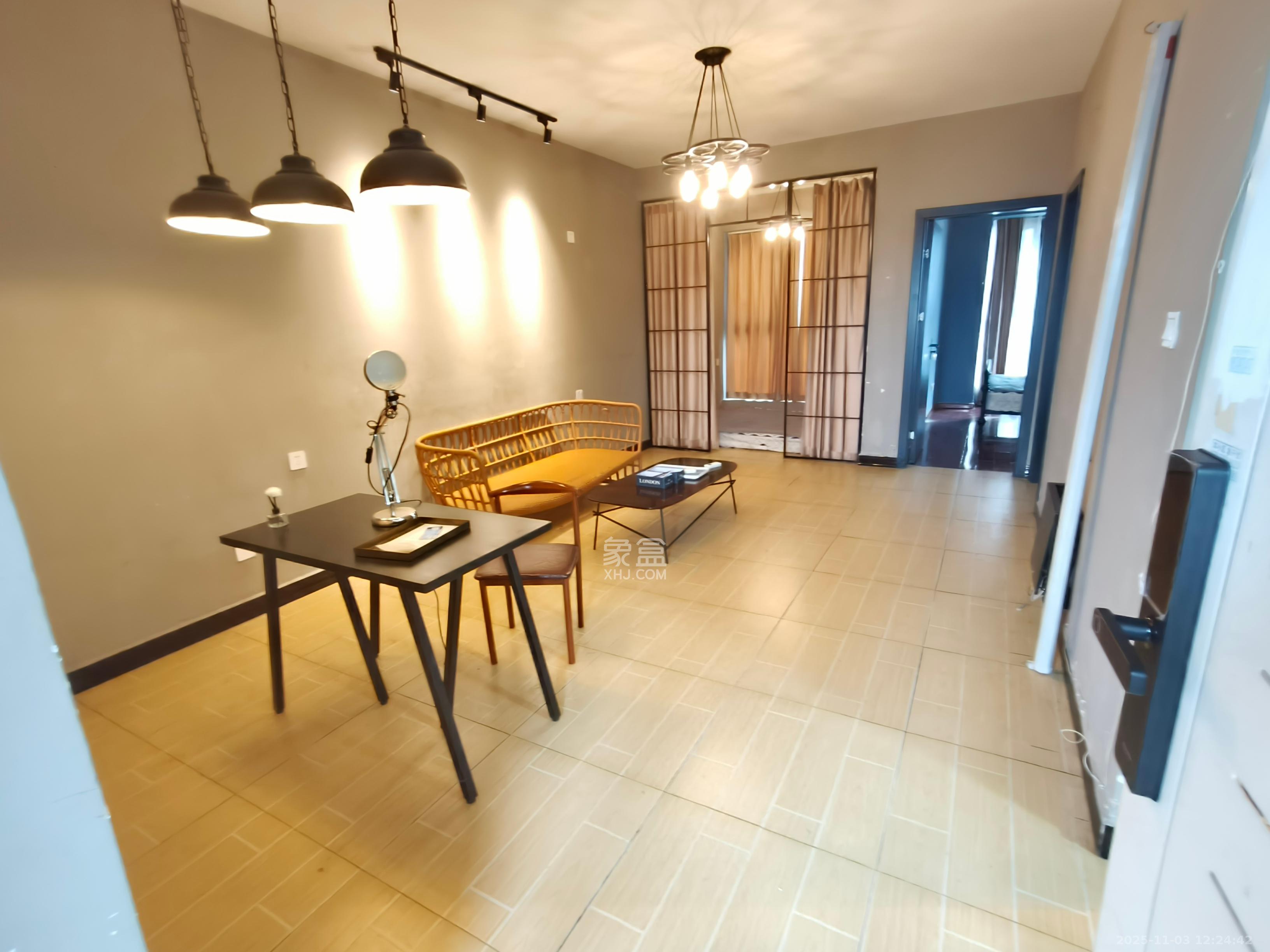 中天广场 2室1厅1卫 2800.0元/月 中天广场 2室1厅1卫 2800.0元/月室内图