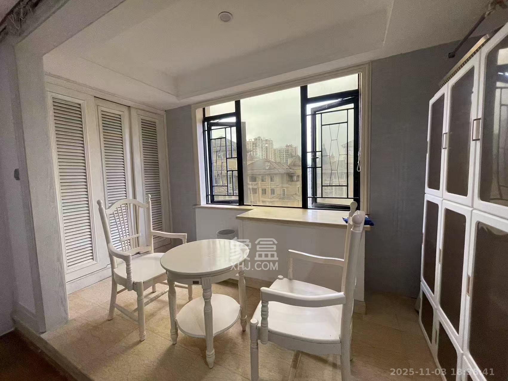 沁园春御院  1室1厅1卫    1800.0元/月室内图