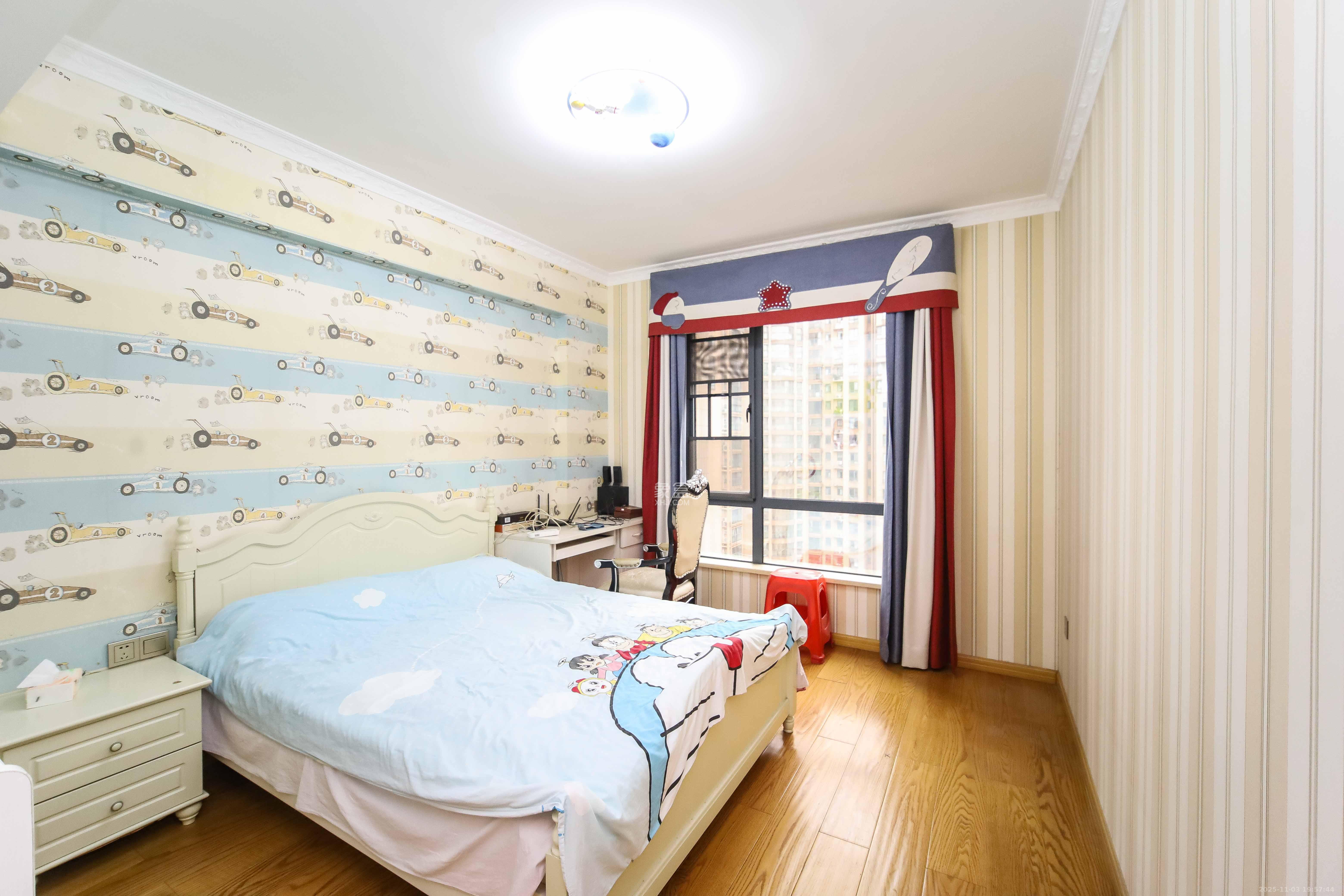 江河双水湾 4室2厅2卫 152.0万 江河双水湾 4室2厅2卫 152.0万卧室