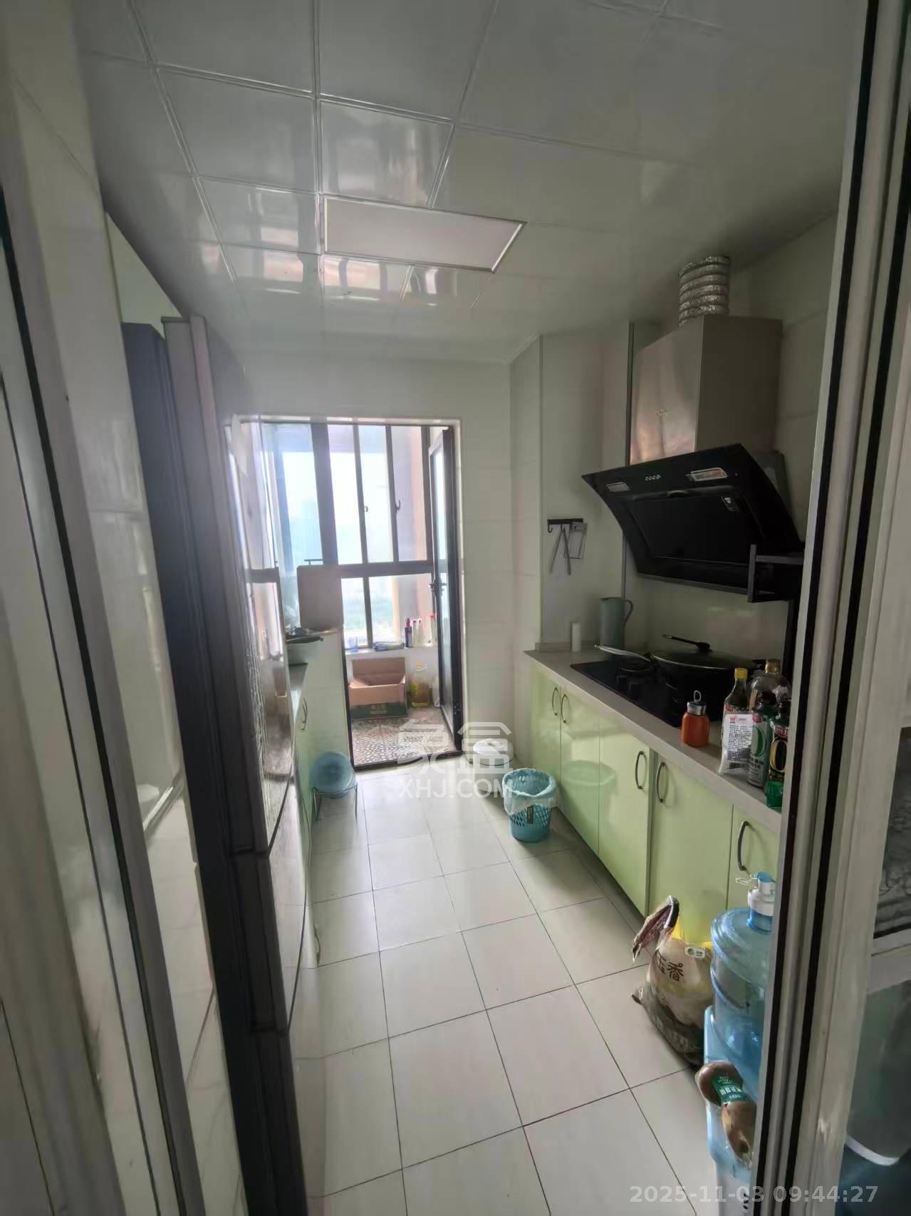 协信星澜汇  3室2厅2卫    3400.0元/月室内图