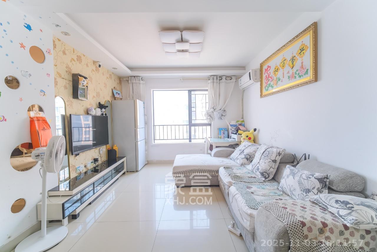 三一街区 2室2厅1卫 1500.0元/月 三一街区 2室2厅1卫 1500.0元/月室内图