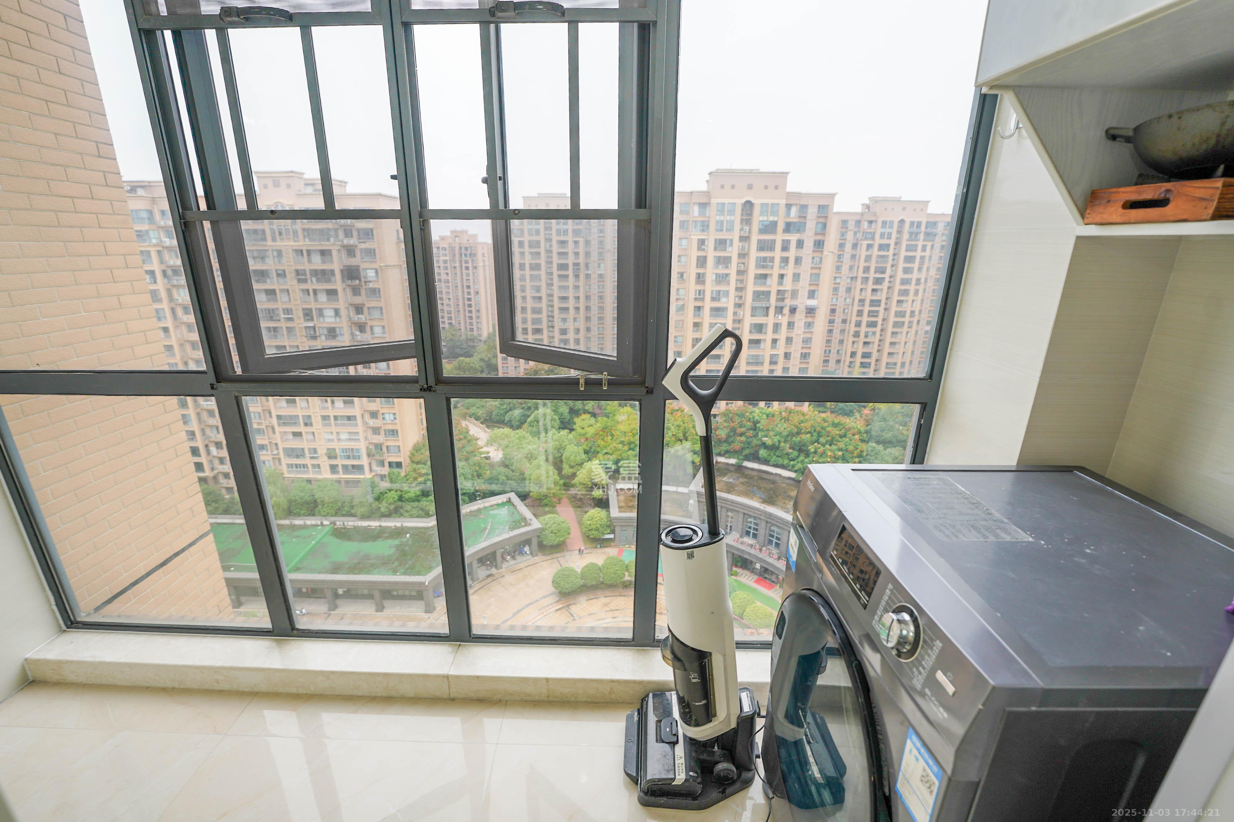 和美星城  4室2厅2卫    132.0万阳台