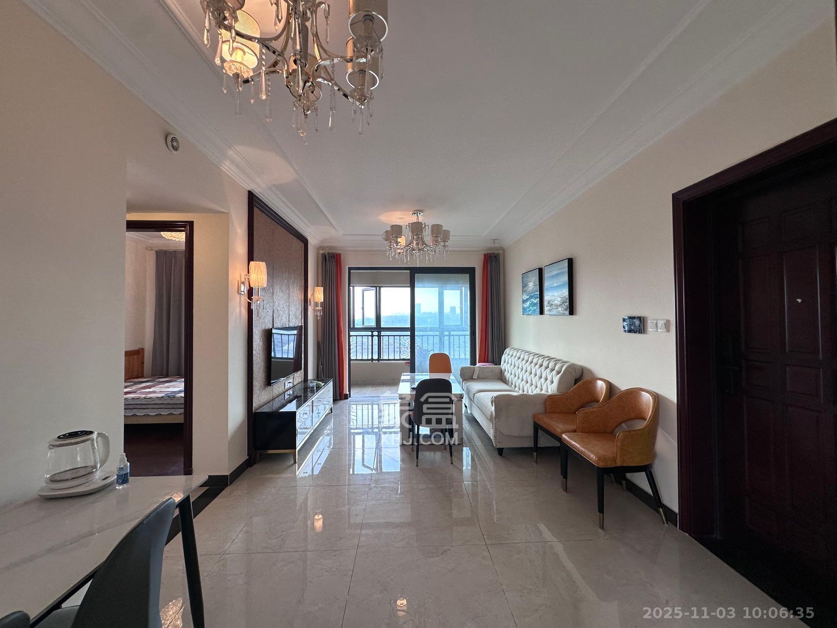 恒大江湾  3室2厅1卫    2300.0元/月室内图