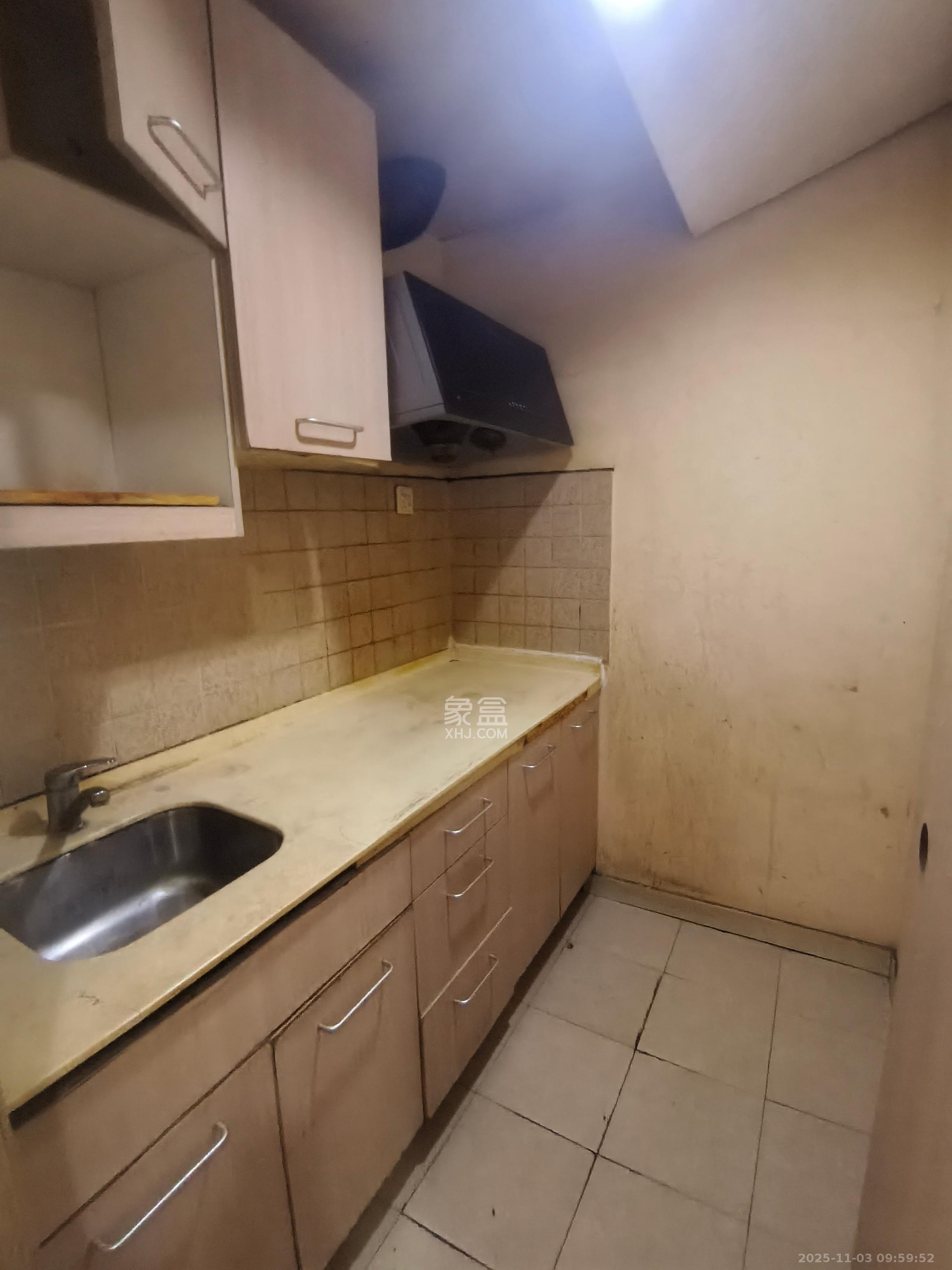 远大麓园 1室1厅1卫 1700.0元/月 远大麓园 1室1厅1卫 1700.0元/月室内图