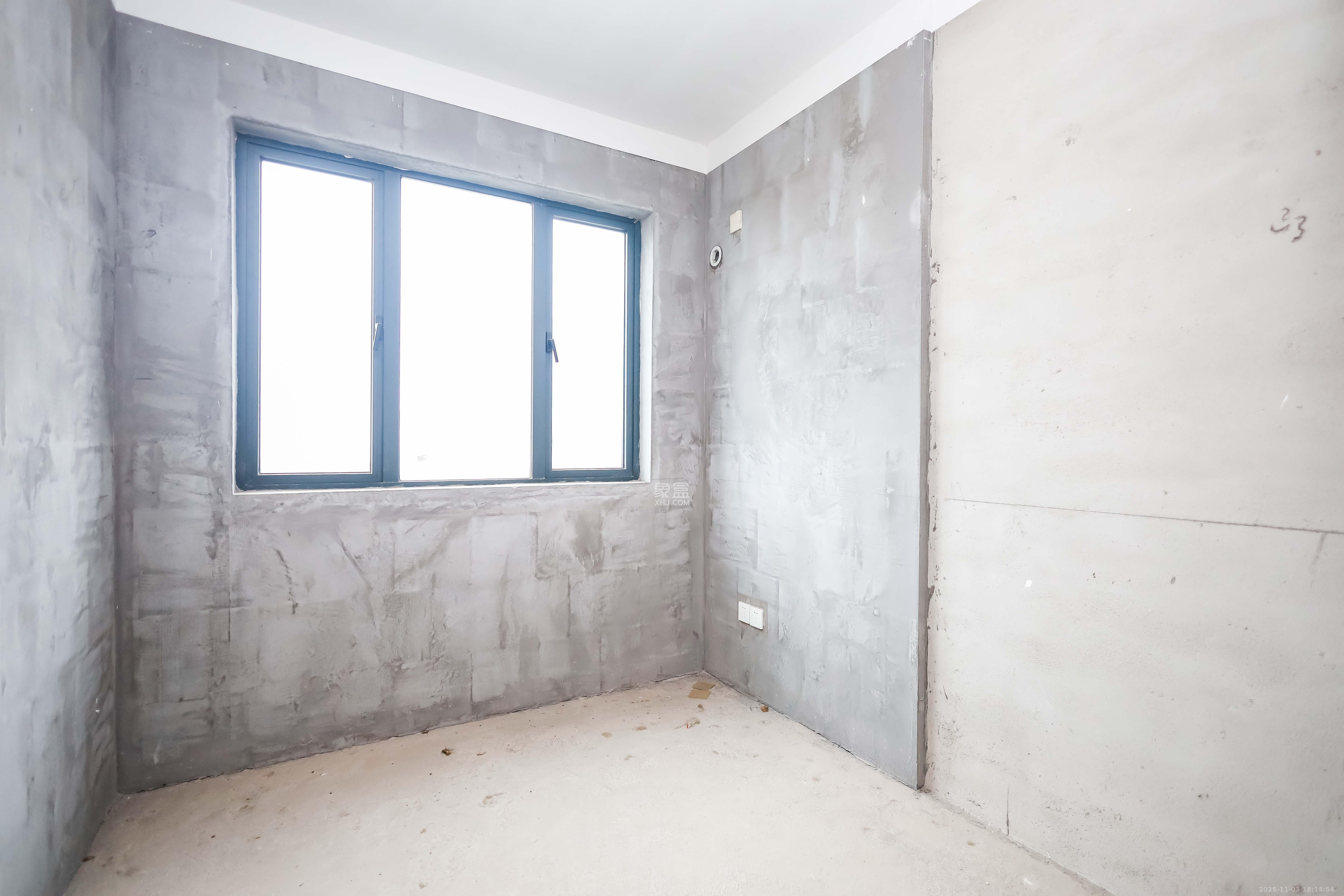 长房云时代  4室2厅2卫    148.0万卧室