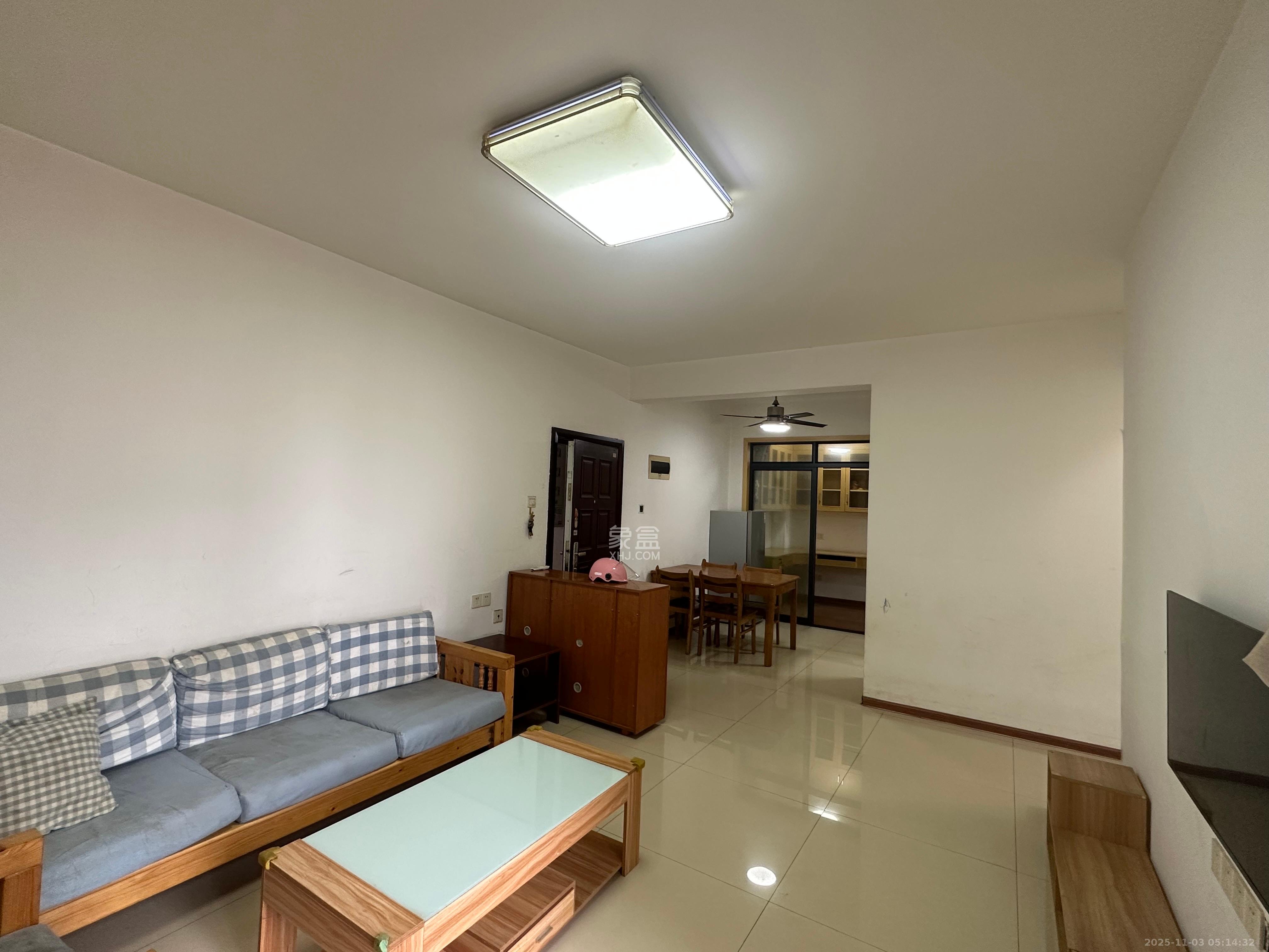 阳光锦城 2室2厅1卫 2900.0元/月 阳光锦城 2室2厅1卫 2900.0元/月室内图