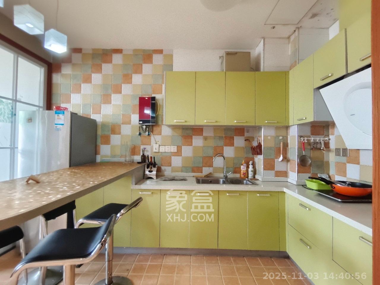 阳光100三期  1室1厅1卫    1700.0元/月室内图