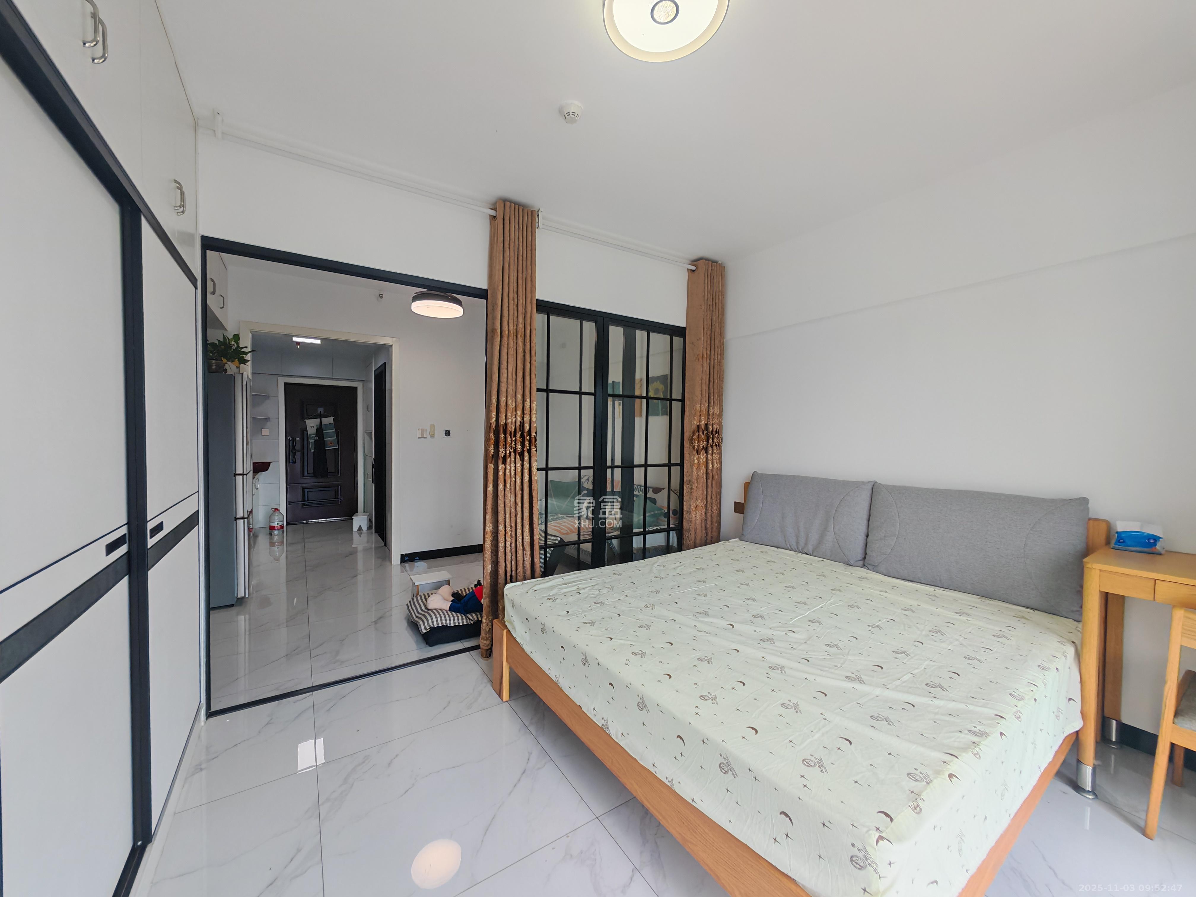 鑫远玲珑  1室0厅0卫    1600.0元/月室内图