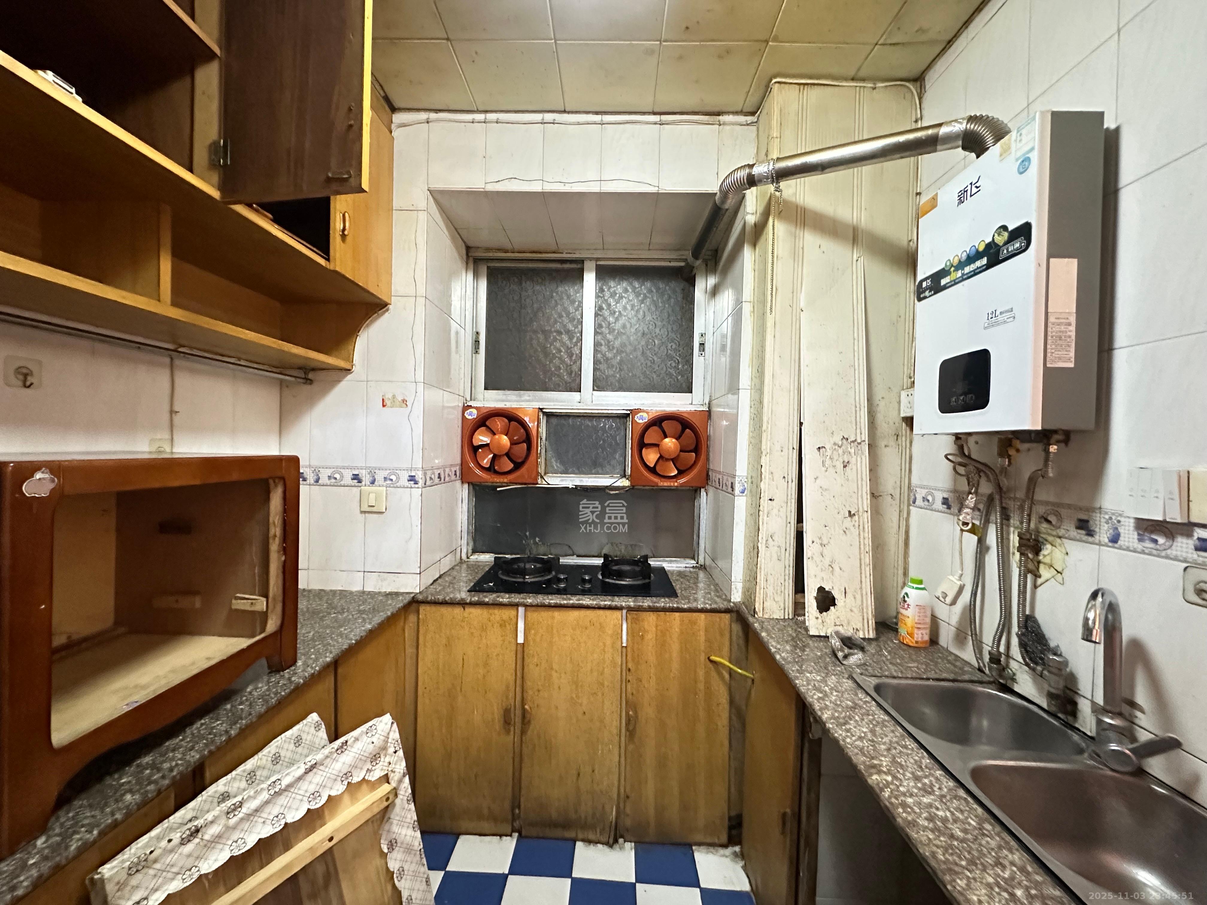 五金矿产进出口集团公司宿舍 2室1厅1卫 1400.0元/月 五金矿产进出口集团公司宿舍 2室1厅1卫 1400.0元/月室内图