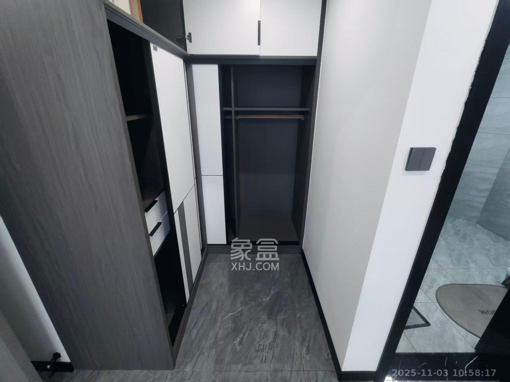 金色屋顶  4室2厅3卫    7500.0元/月室内图