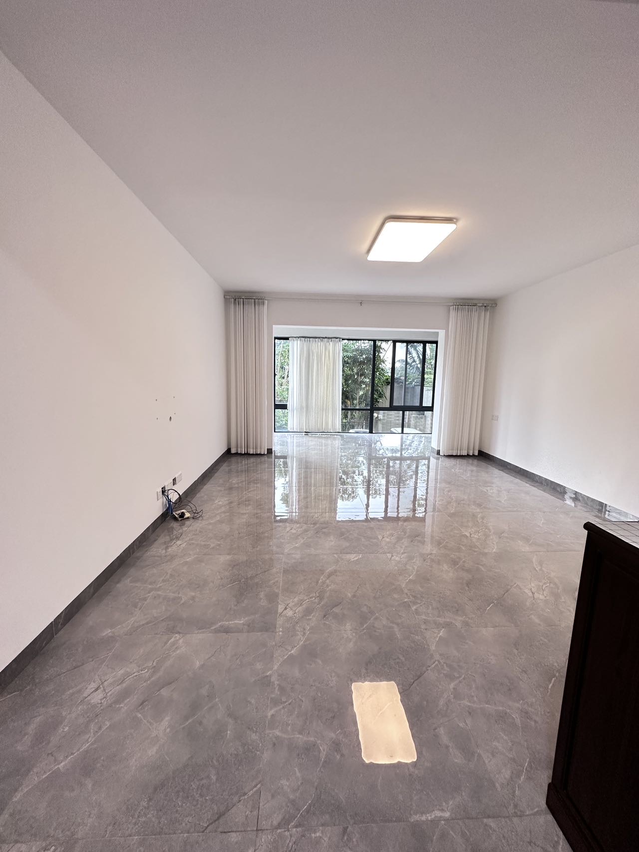 海航城  4室2厅2卫    135.0万