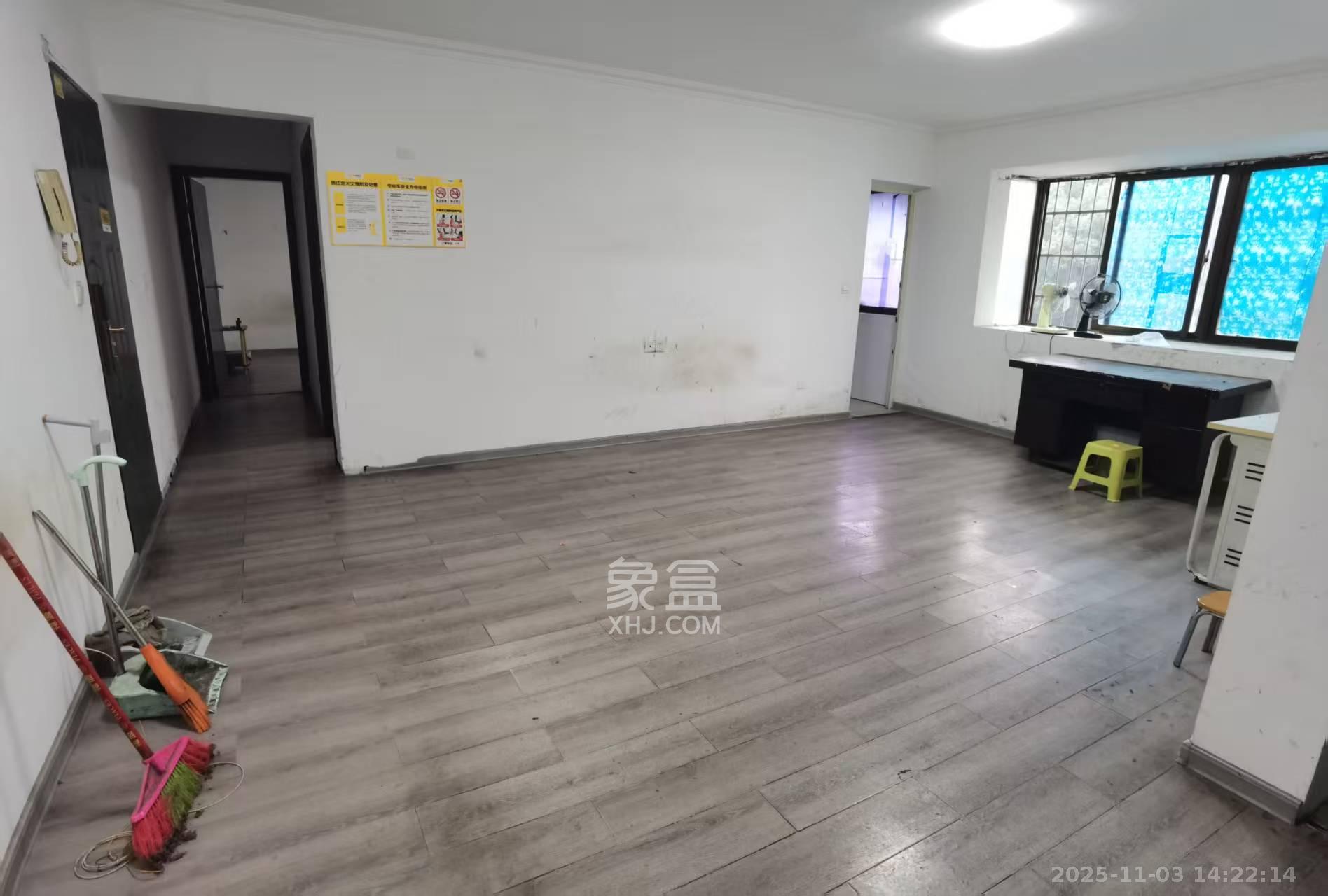 芙蓉蓉苑 2室2厅1卫 2100.0元/月 芙蓉蓉苑 2室2厅1卫 2100.0元/月室内图