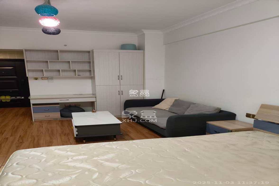 英郡年华 1室1厅1卫 1400.0元/月 英郡年华 1室1厅1卫 1400.0元/月室内图