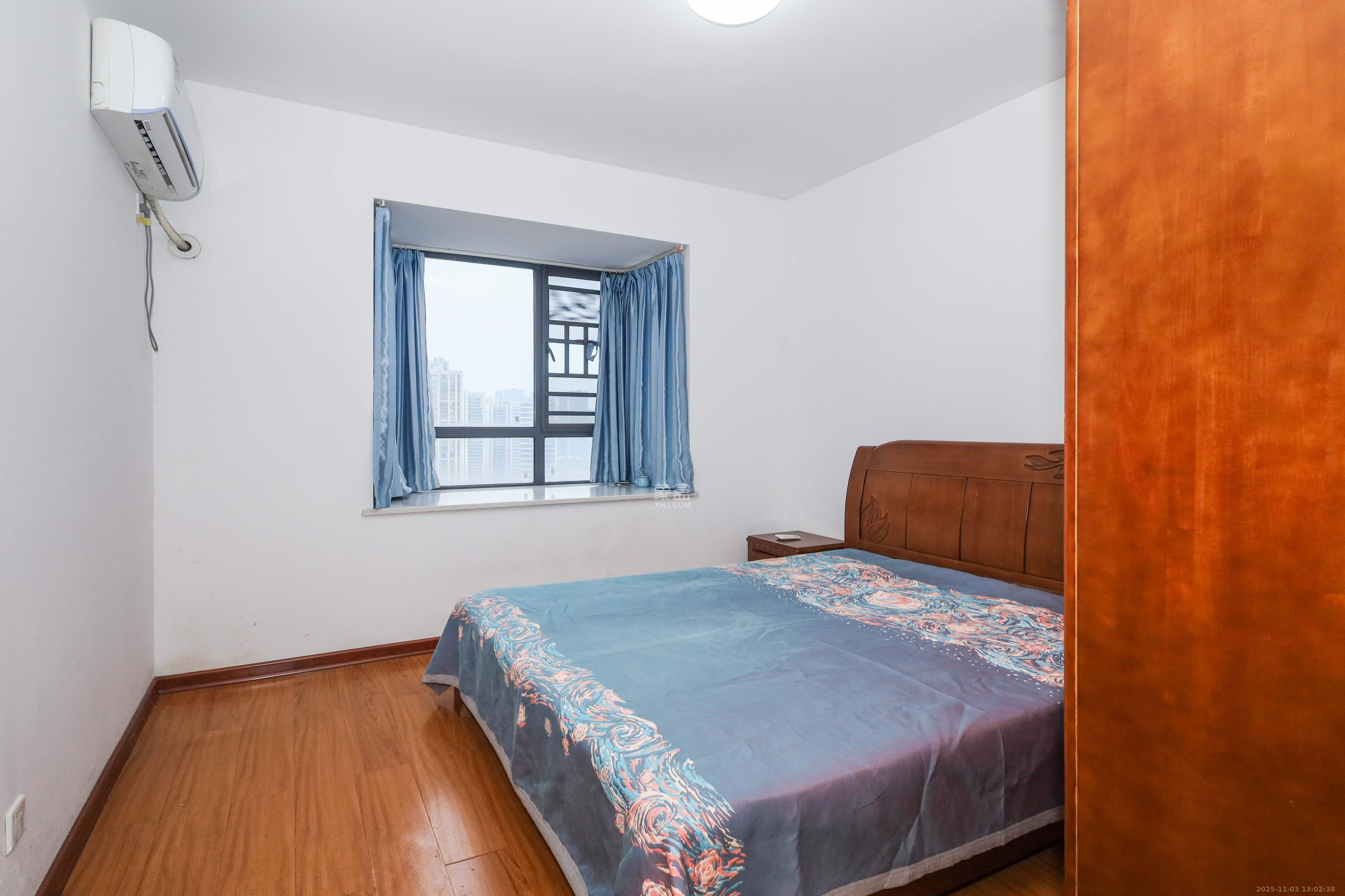 润芳园  3室2厅2卫    80.0万 润芳园  3室2厅2卫    80.0万卧室