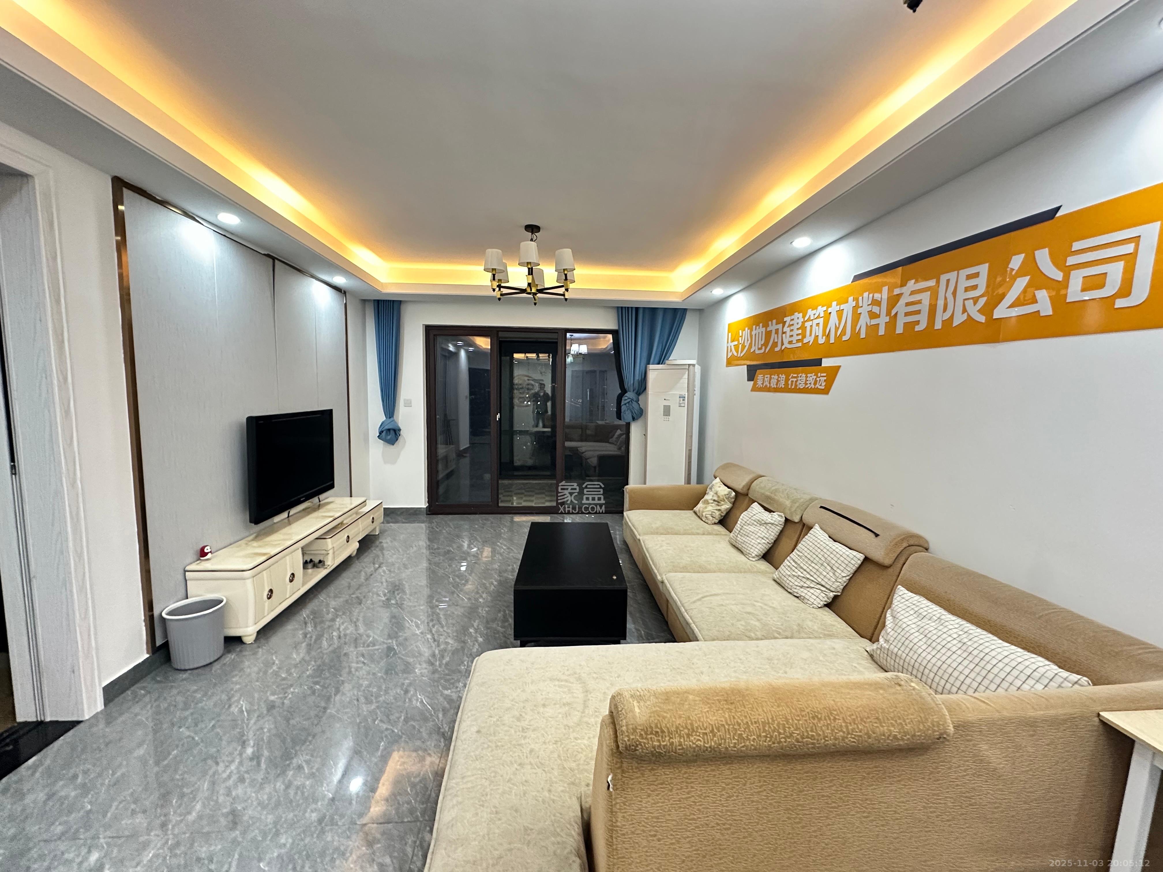 尚鑫海悦（新长海尚海城）  4室2厅2卫    2700.0元/月