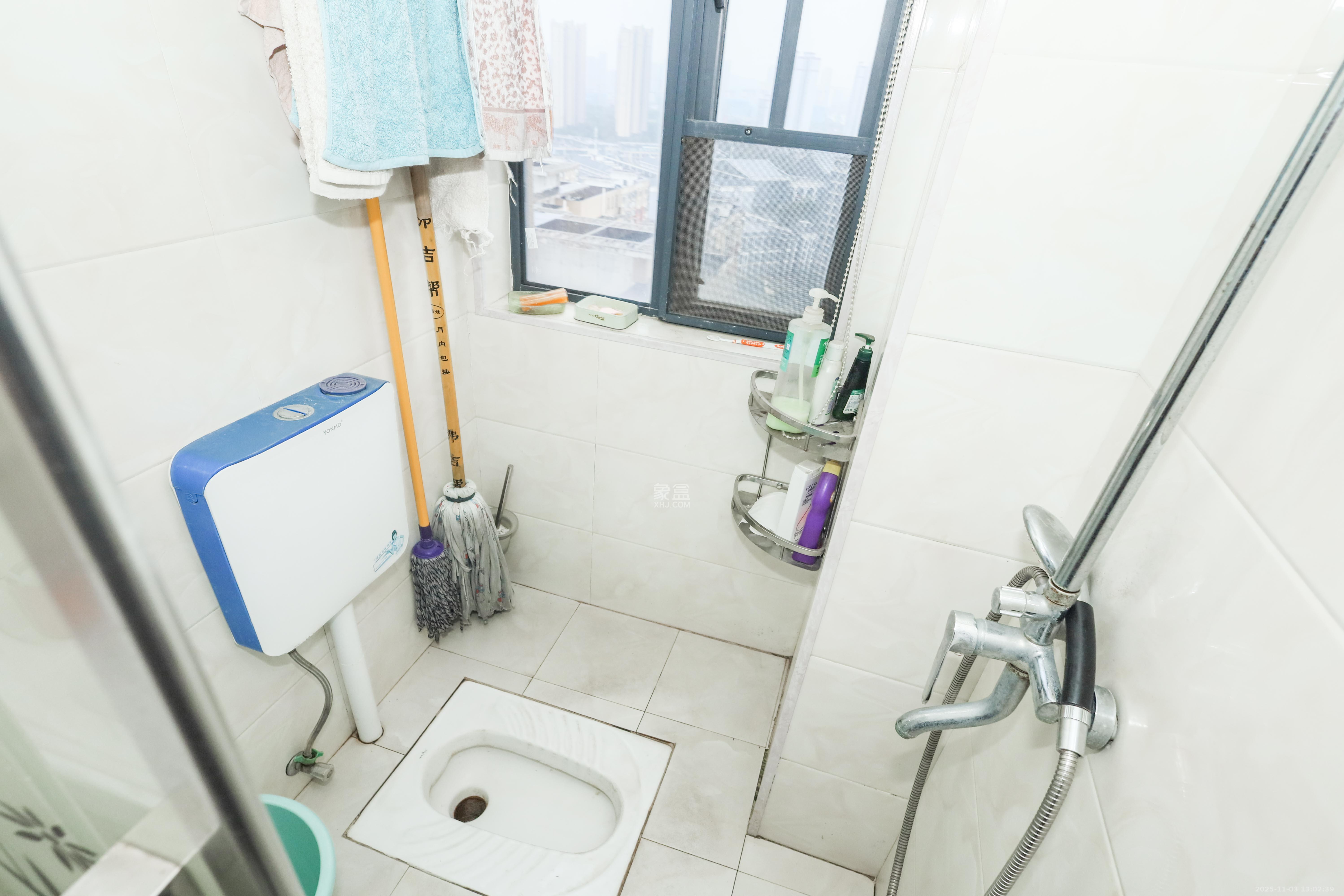 润芳园  3室2厅2卫    80.0万 润芳园  3室2厅2卫    80.0万卫生间