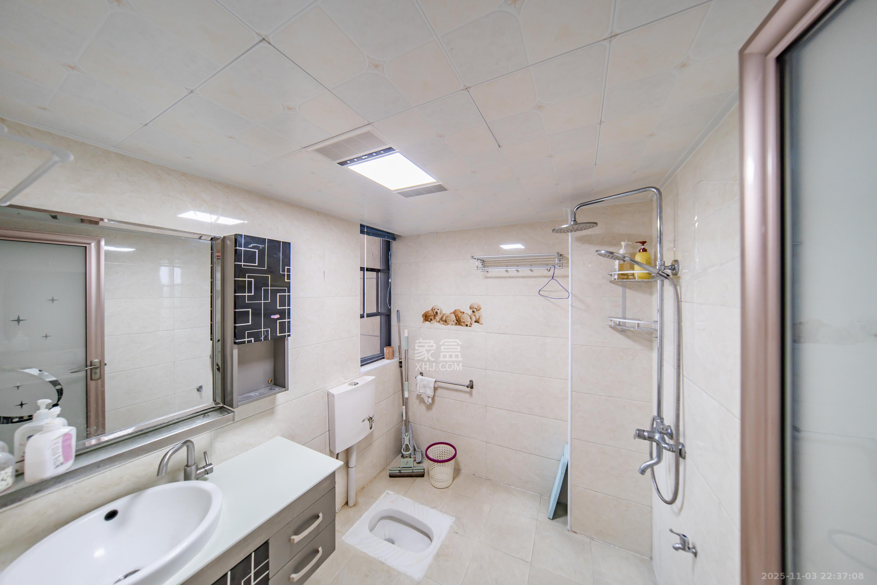 宜家湘颂（景致雅苑）  3室2厅1卫    98.0万卫生间