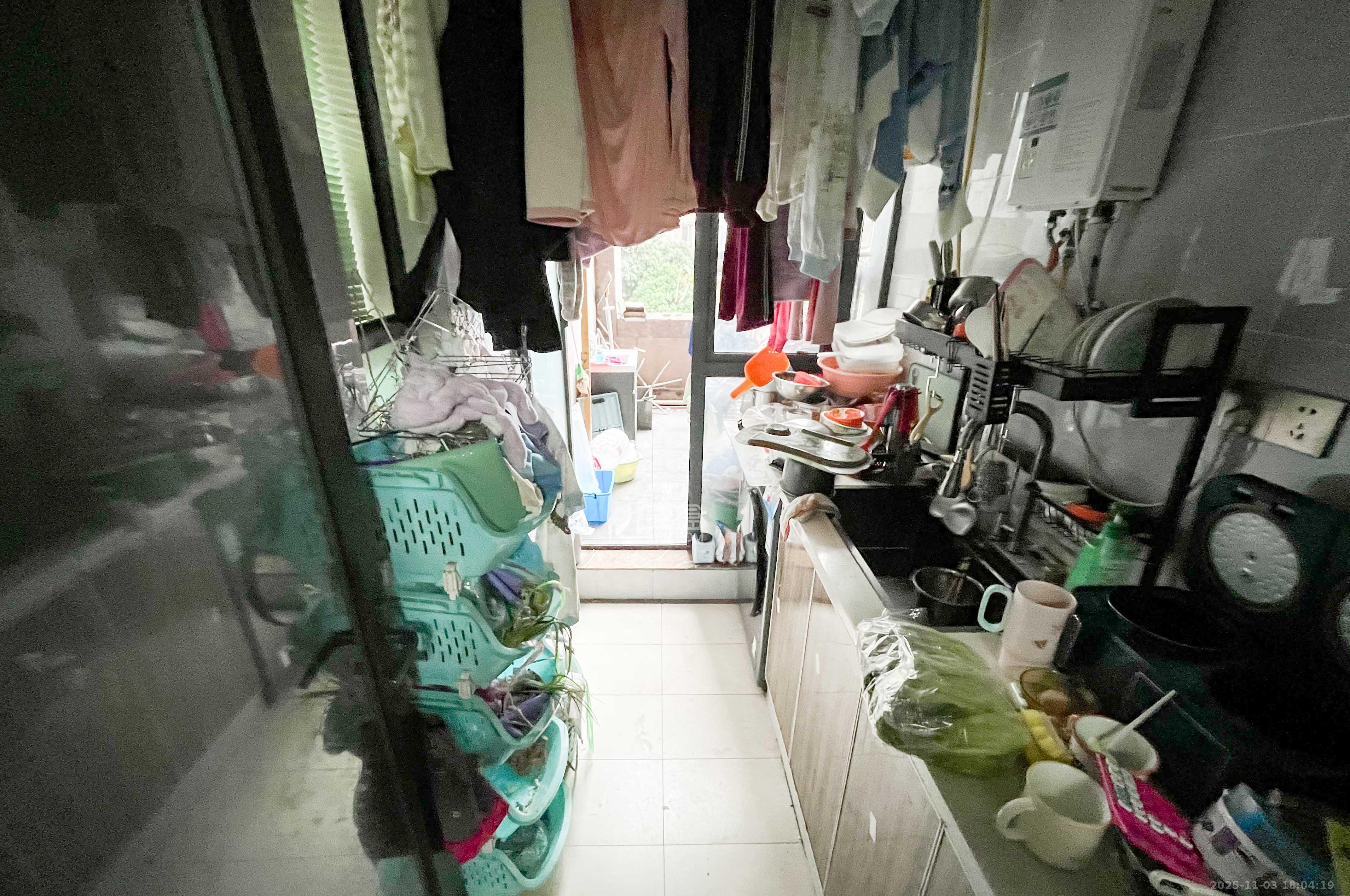 中海梅溪湖壹号  3室2厅1卫    125.0万其他