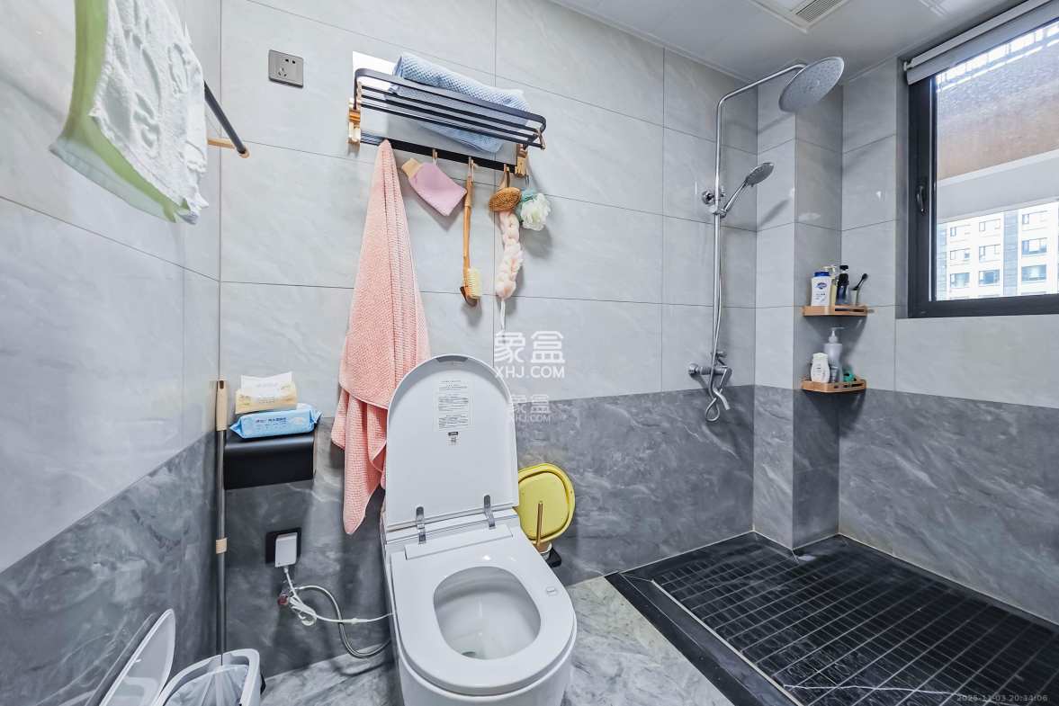 中天星耀城 4室2厅2卫 150.0万 中天星耀城 4室2厅2卫 150.0万其他