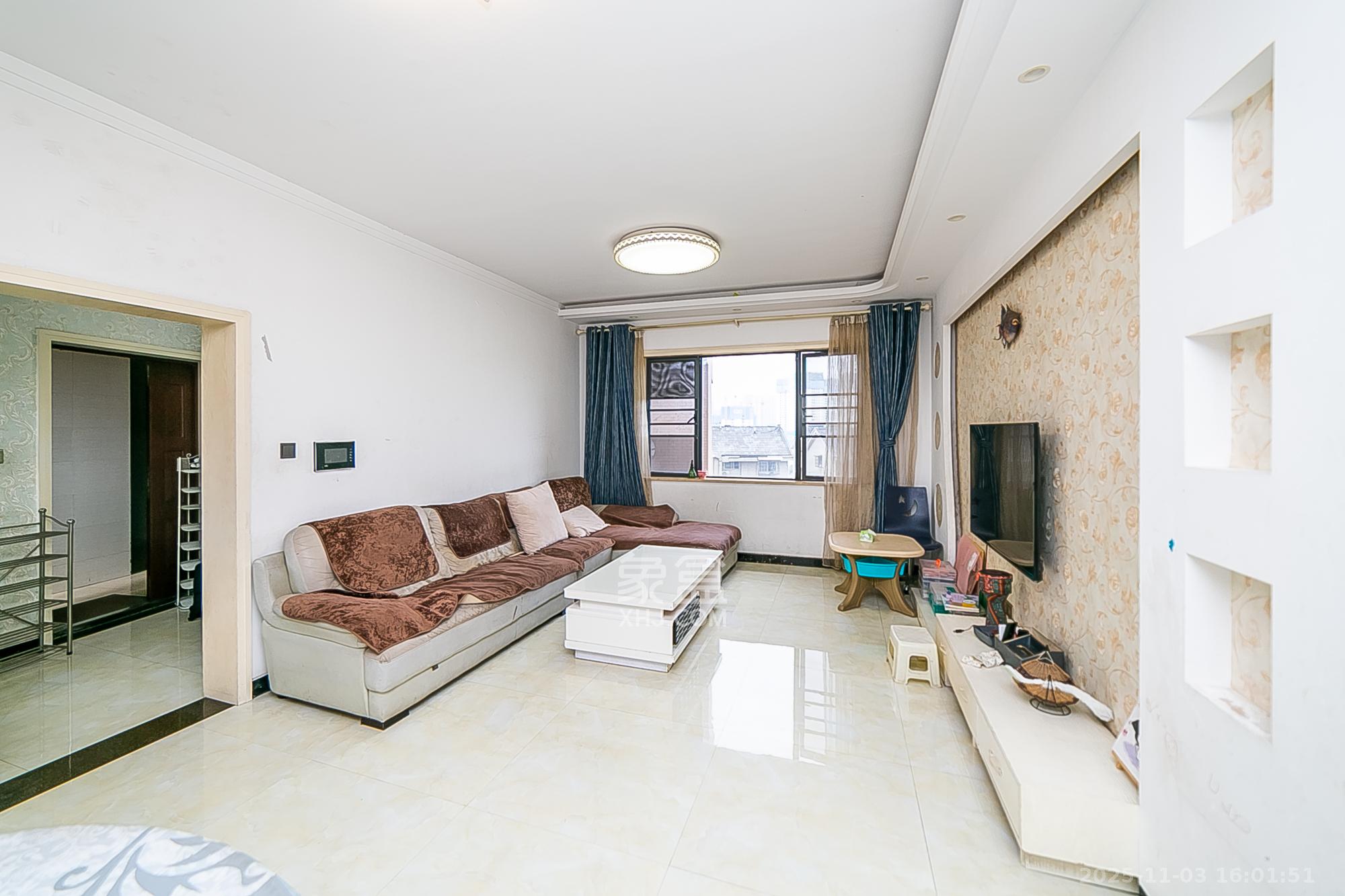 兴威帕克水岸  3室2厅2卫    99.0万